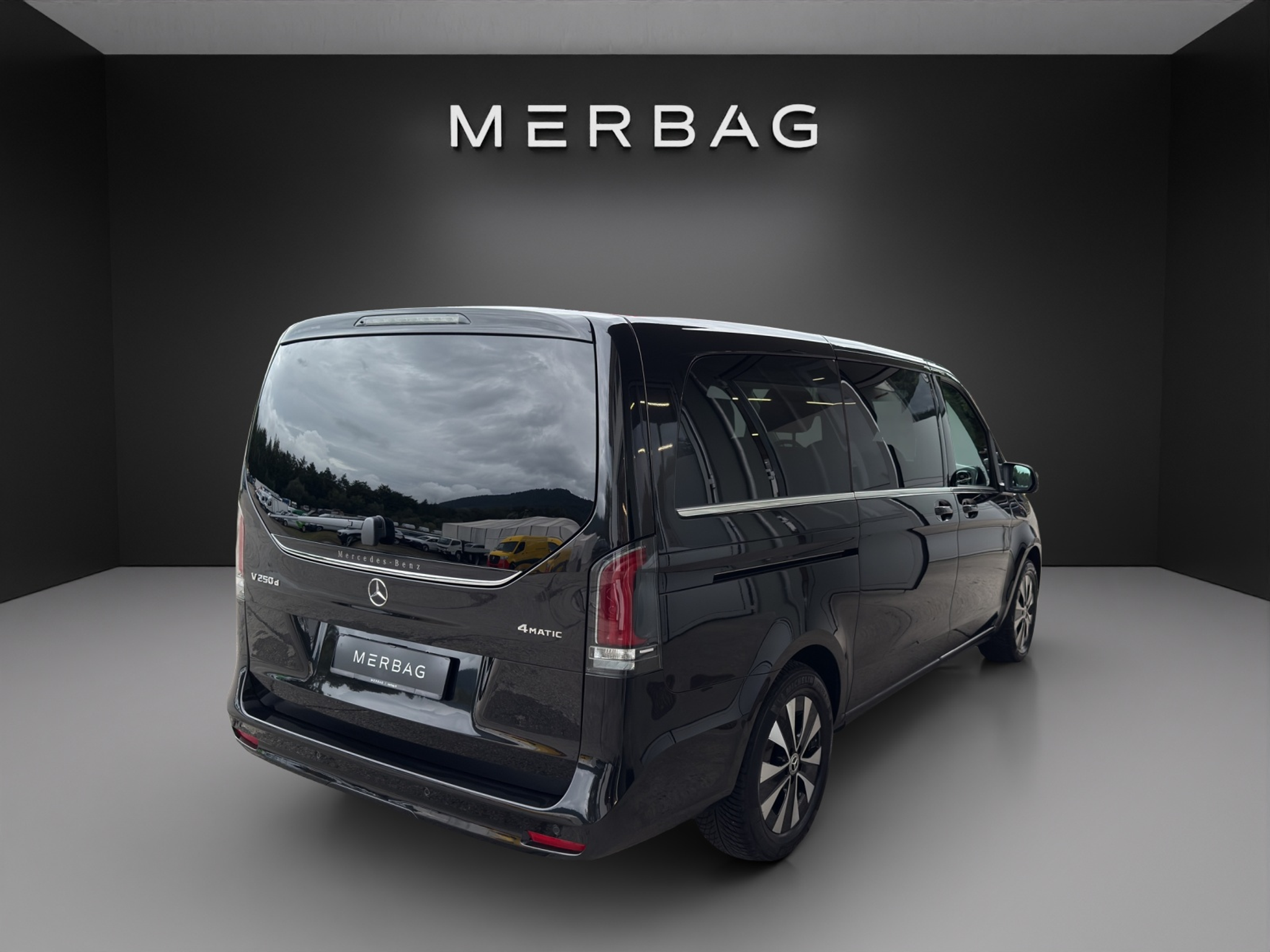 listing desktop thumbnail image 5