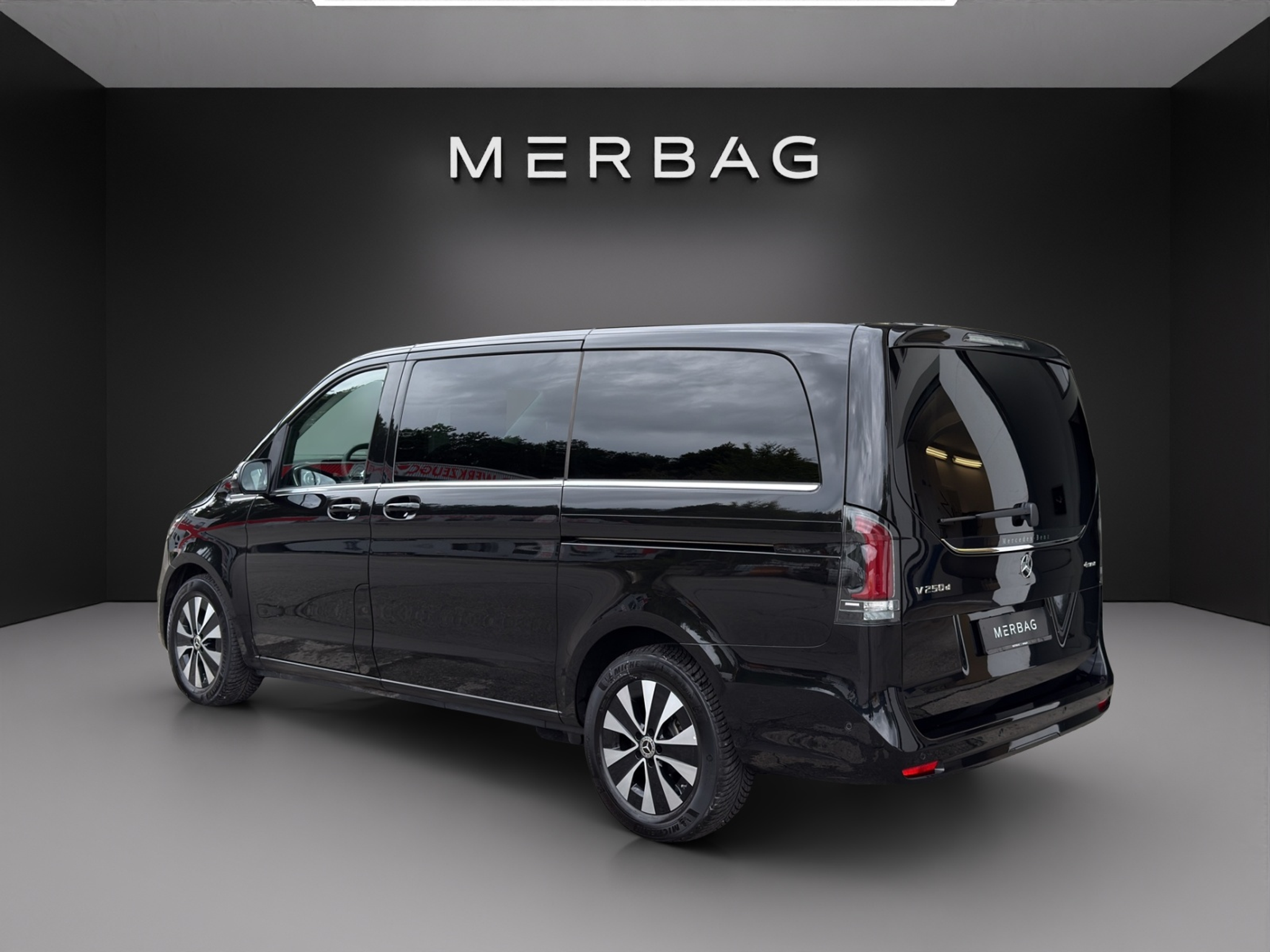 listing desktop thumbnail image 3