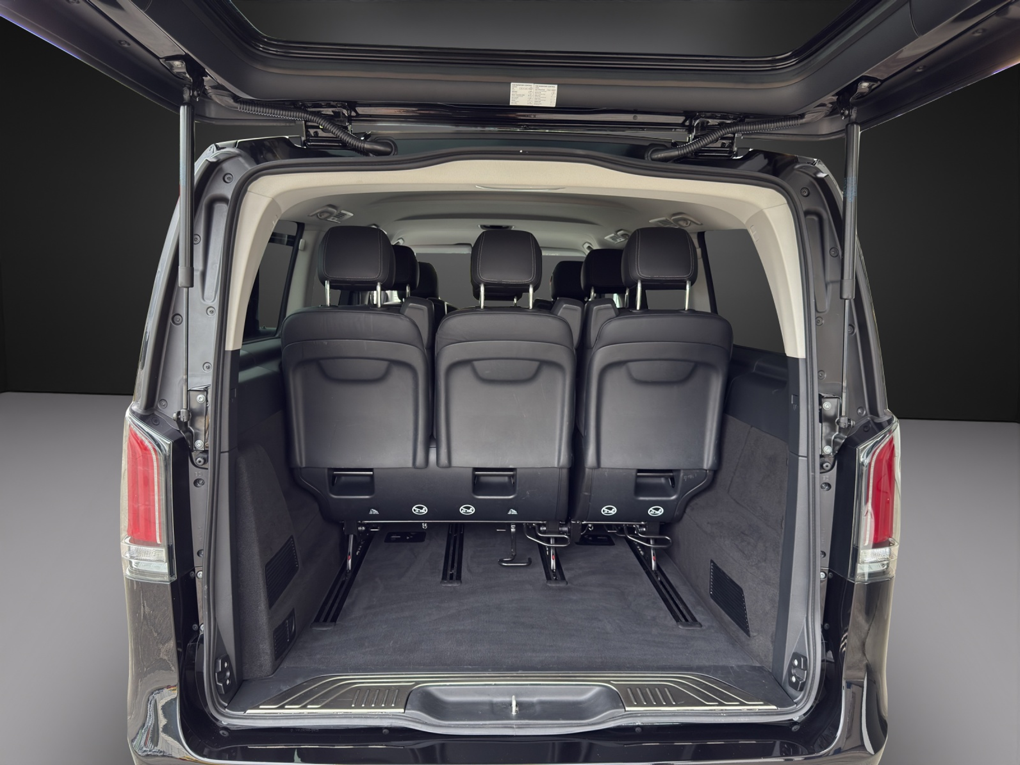 listing desktop thumbnail image 10