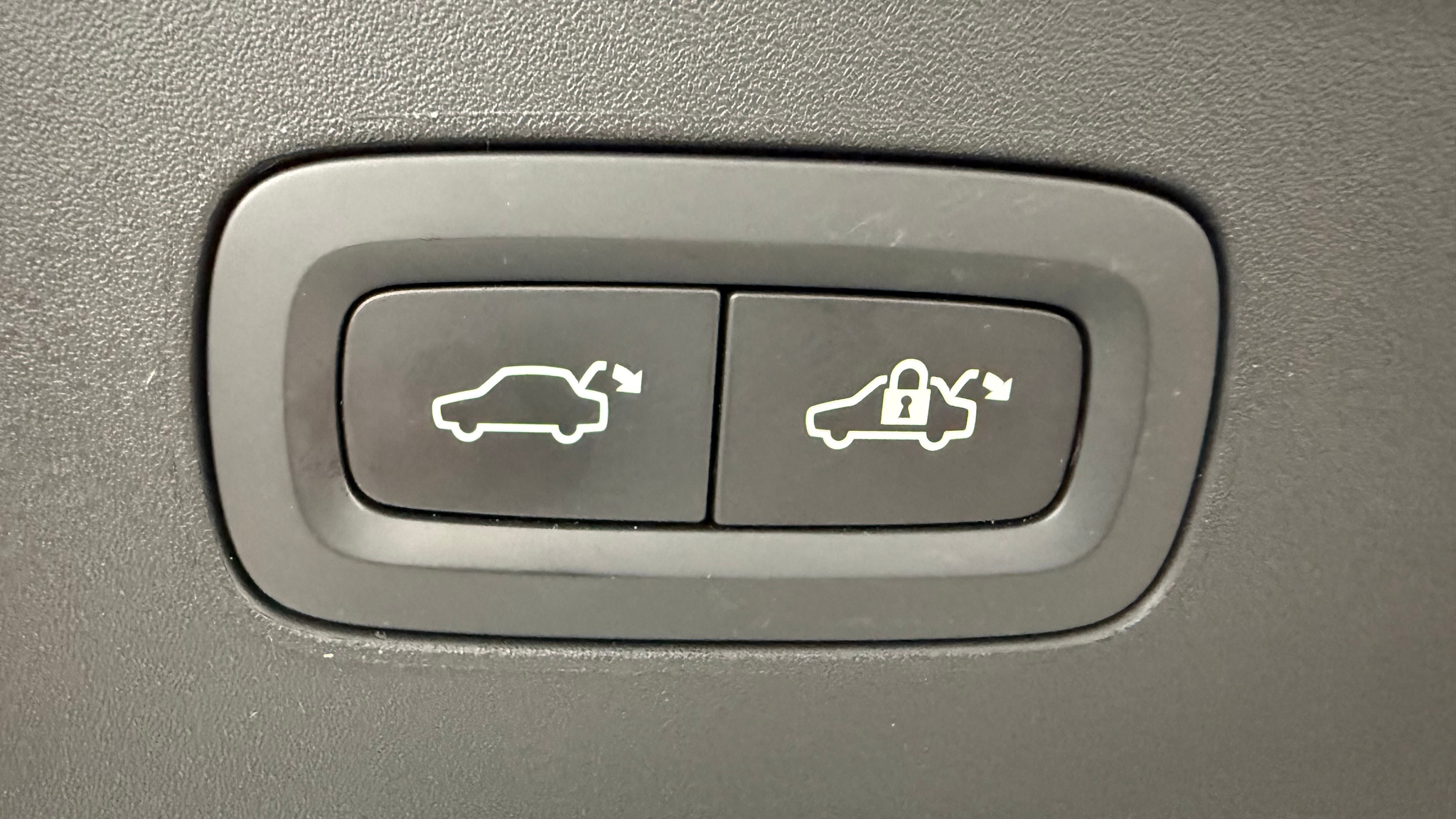 listing desktop thumbnail image 15