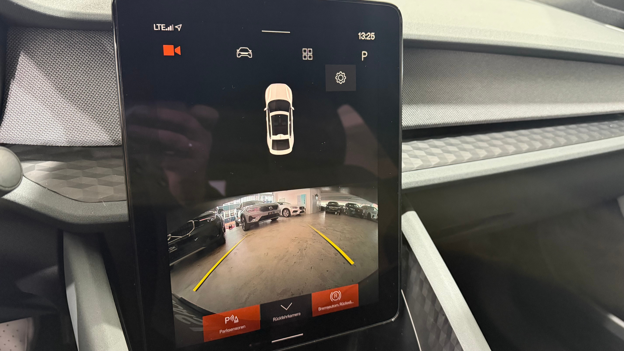 listing desktop thumbnail image 8