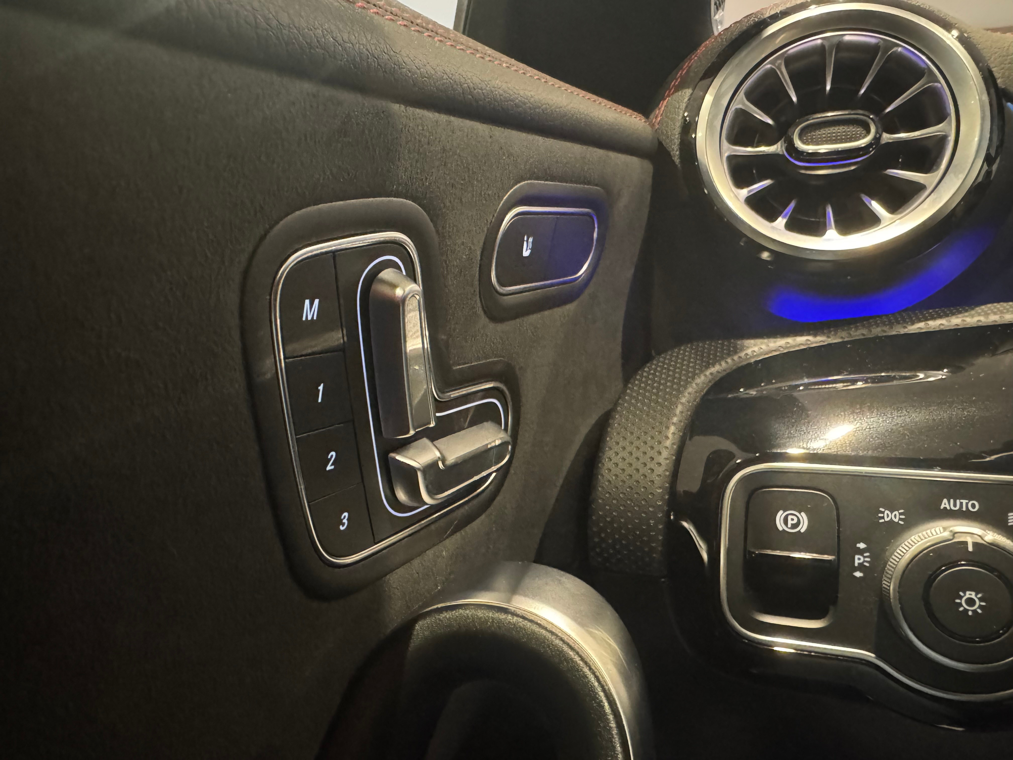 listing desktop thumbnail image 18