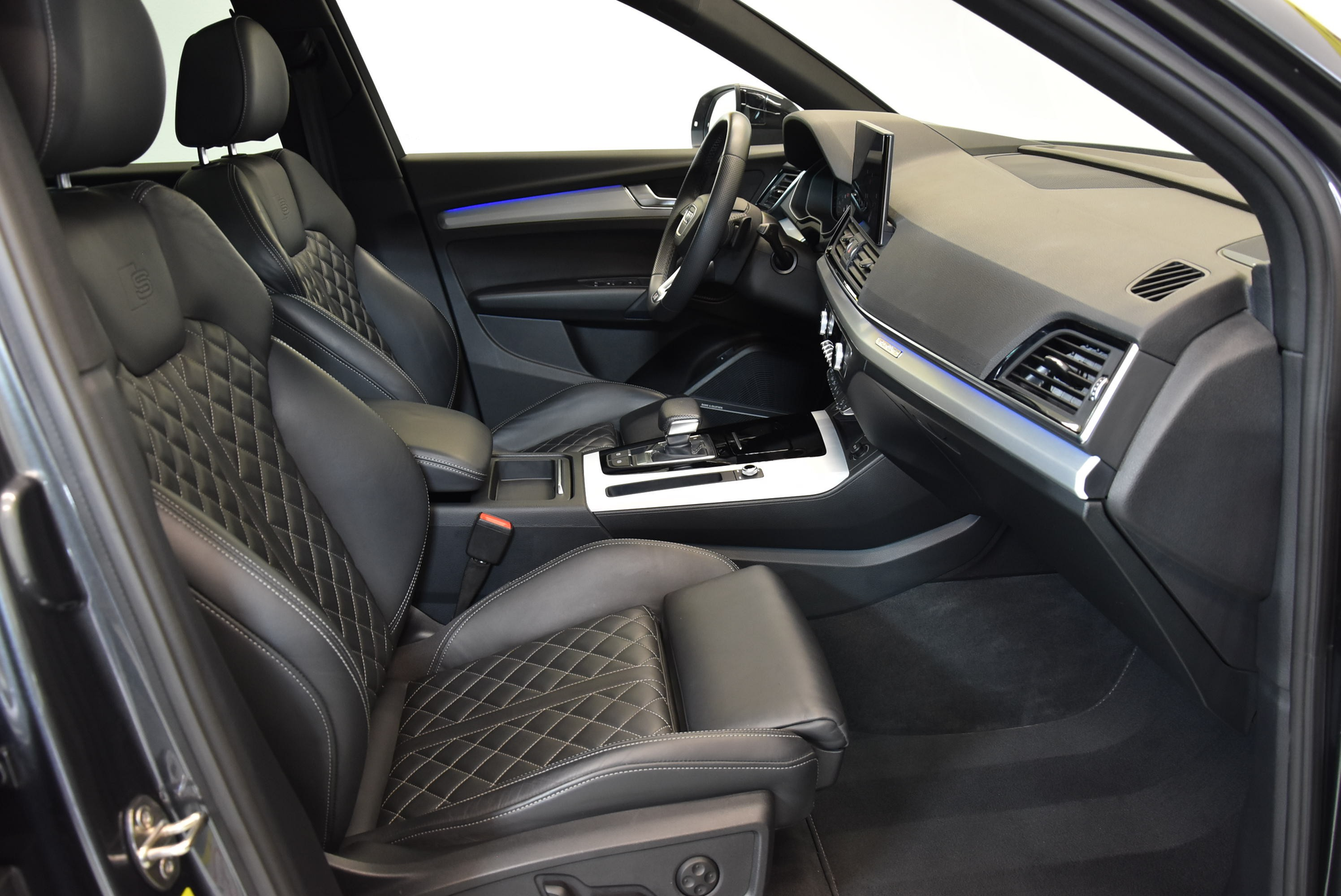 listing desktop thumbnail image 2