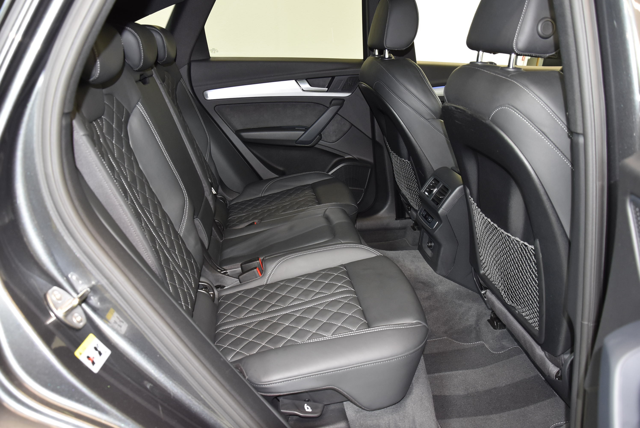 listing desktop thumbnail image 9