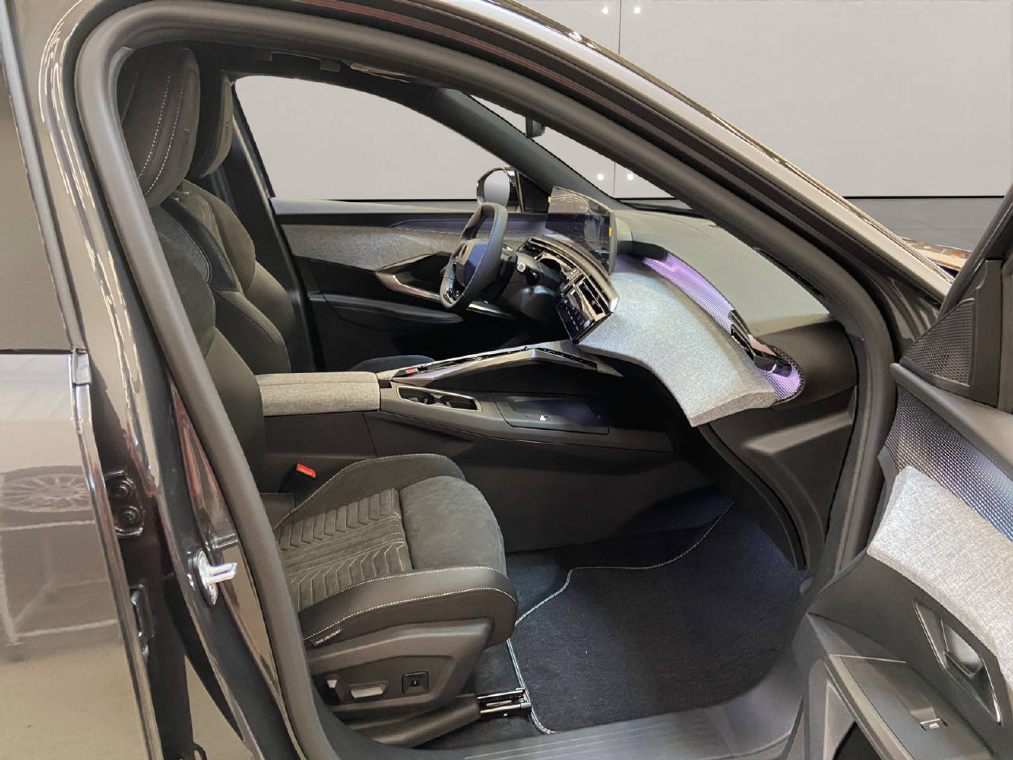 listing desktop thumbnail image 10