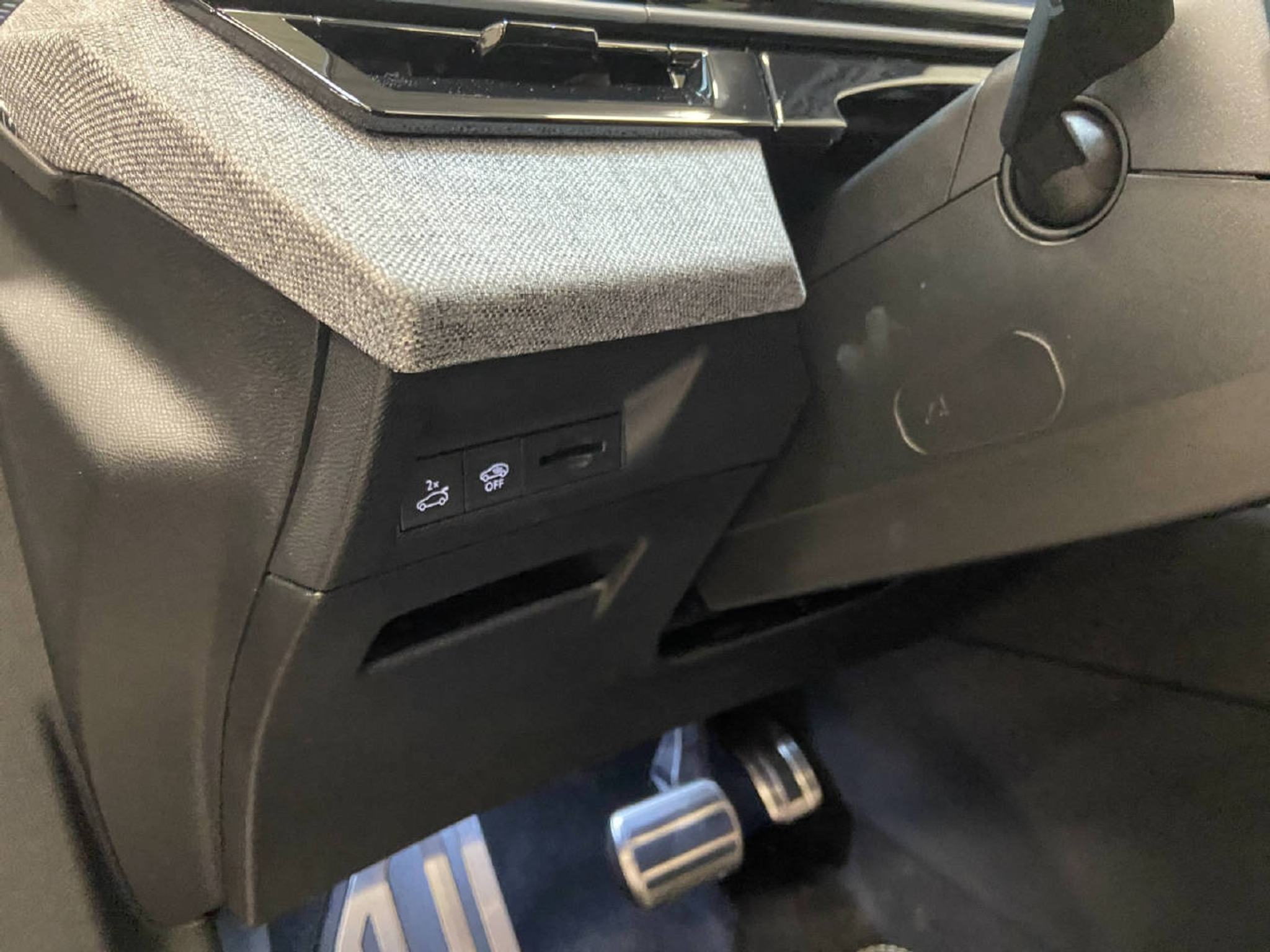 listing desktop thumbnail image 13