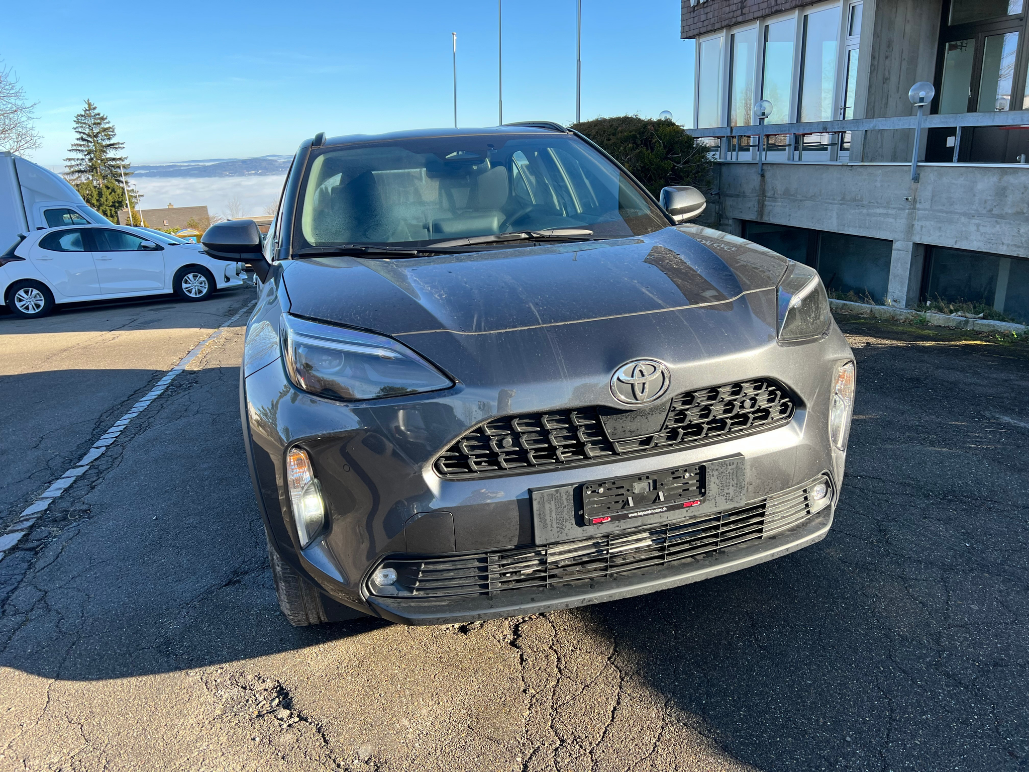 listing desktop thumbnail image 2