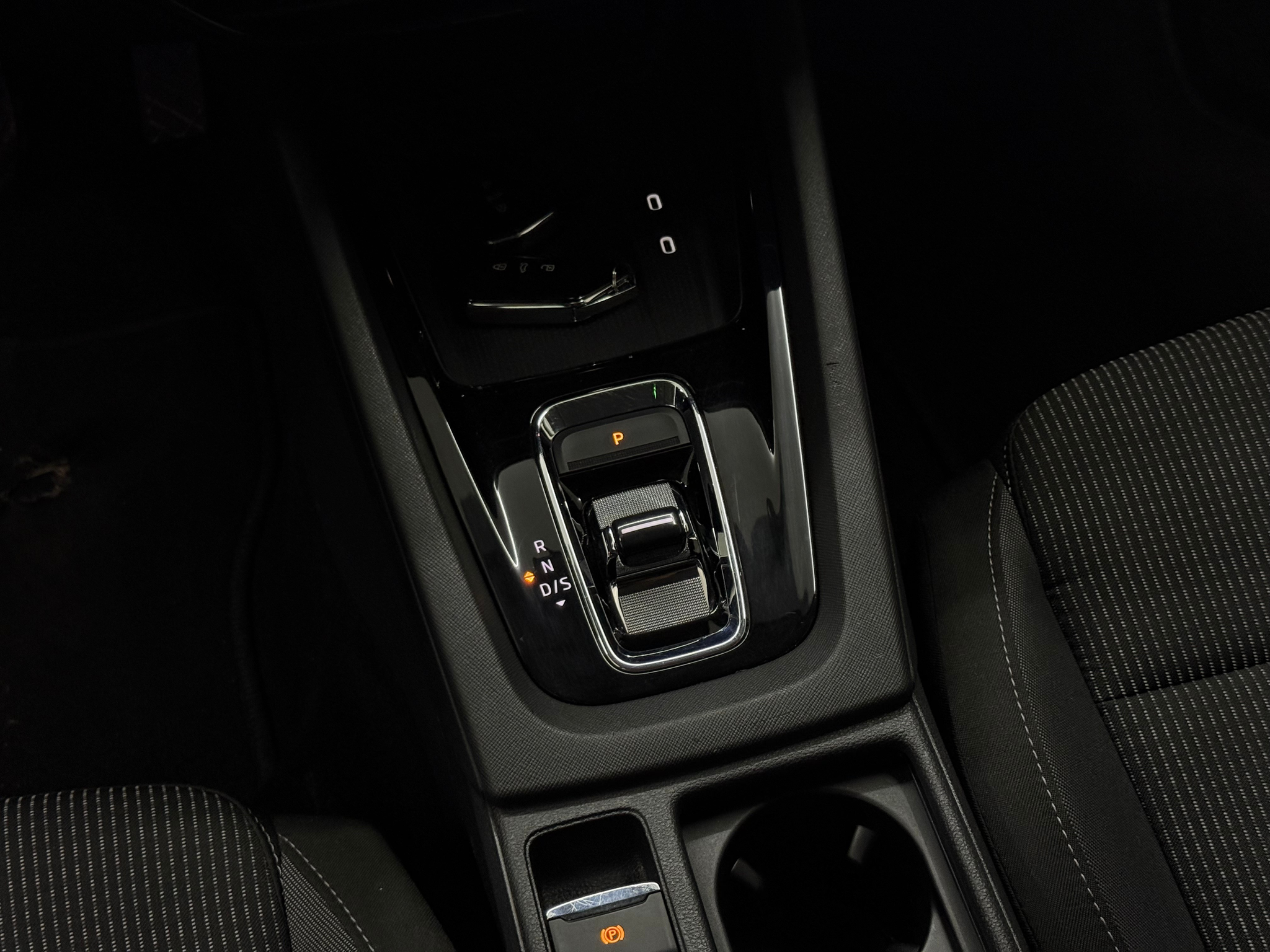 listing desktop thumbnail image 13