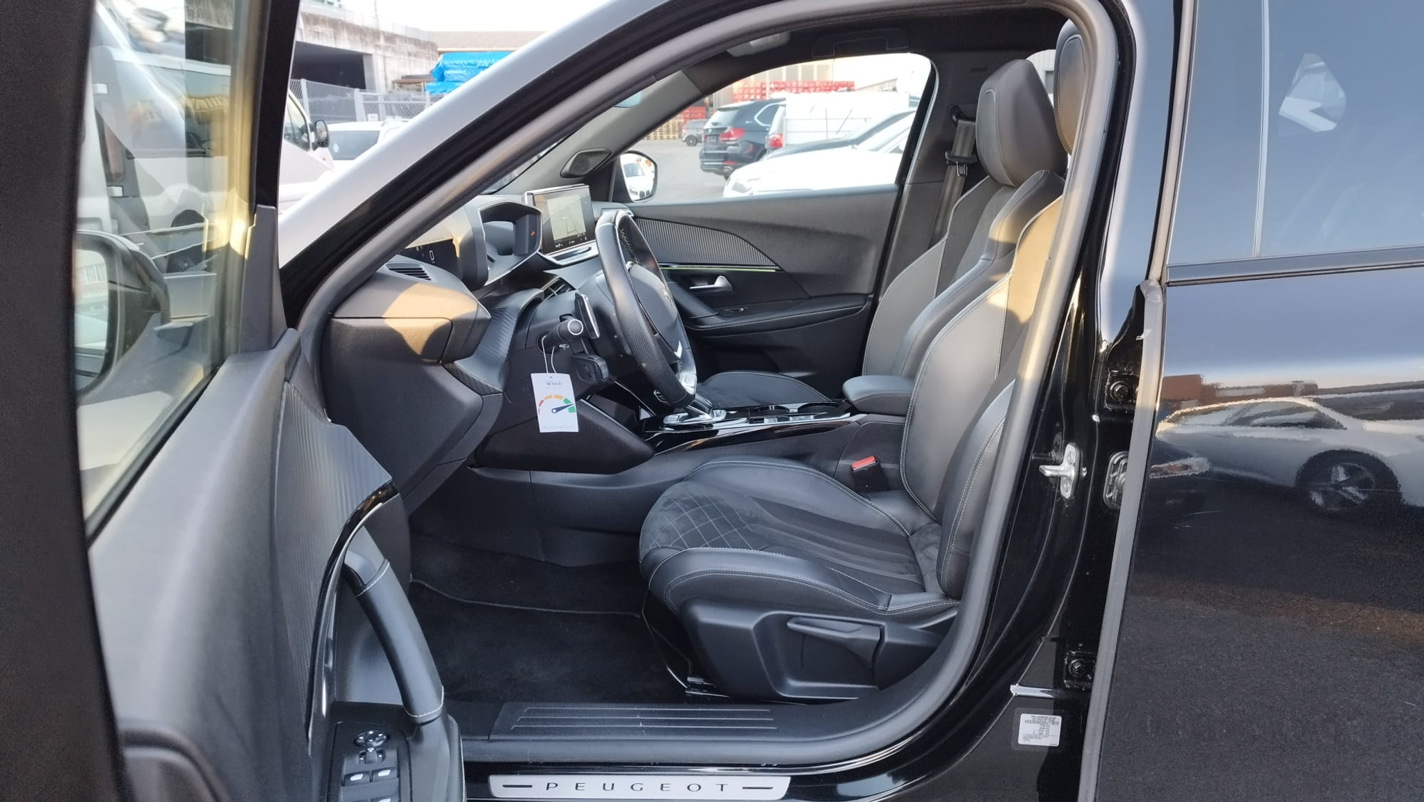 listing desktop thumbnail image 13