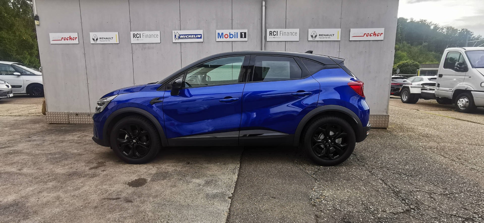 car-image-1