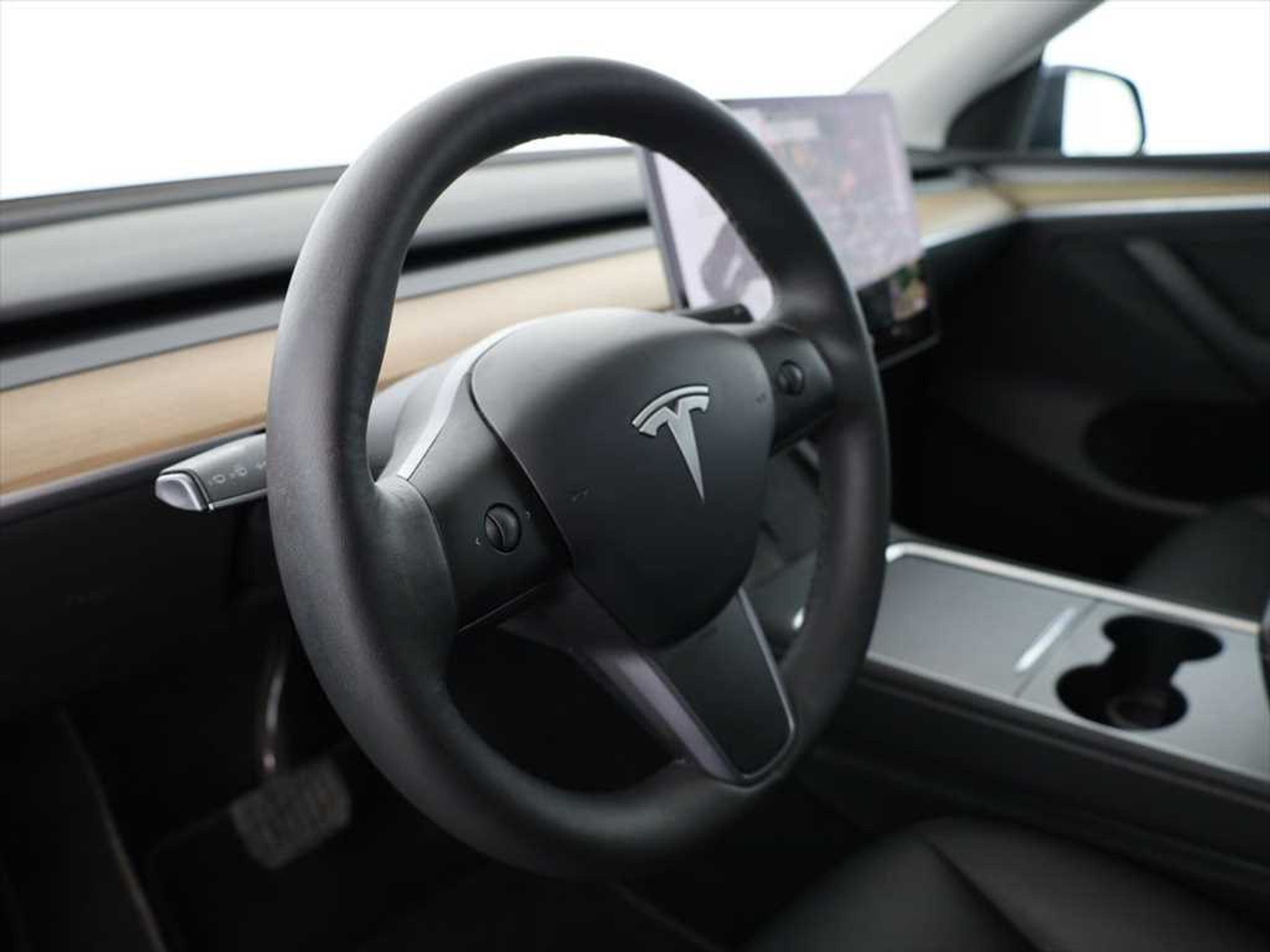 listing desktop thumbnail image 6