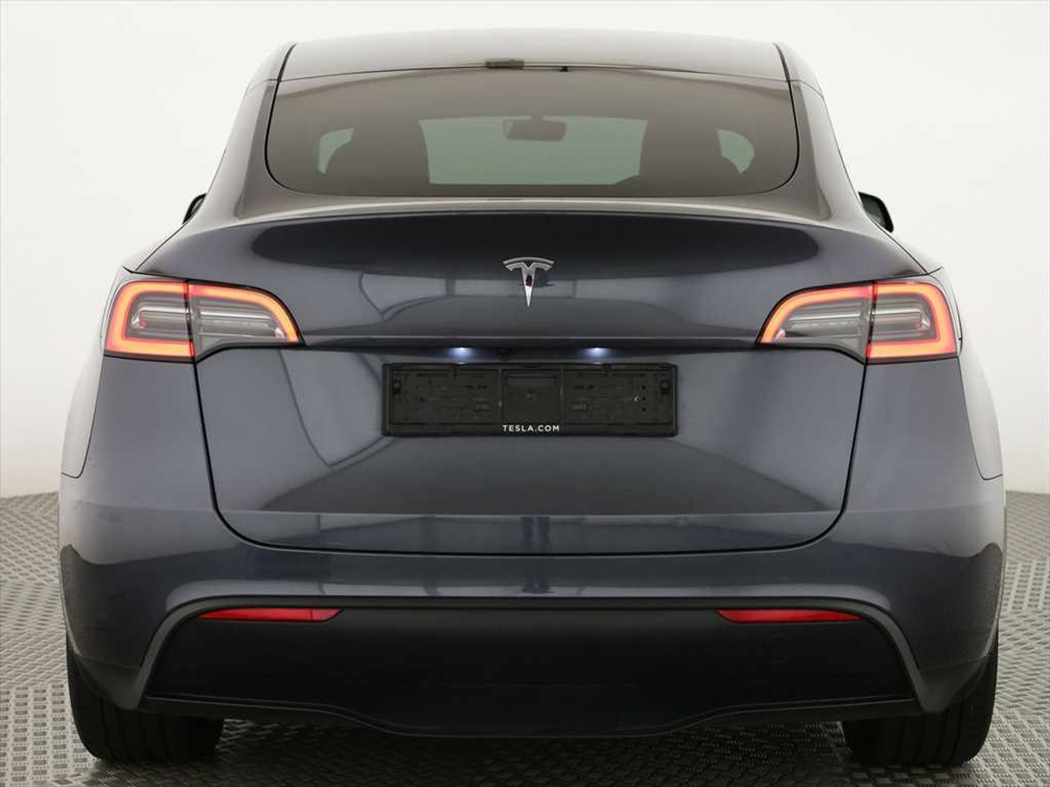 listing desktop thumbnail image 3