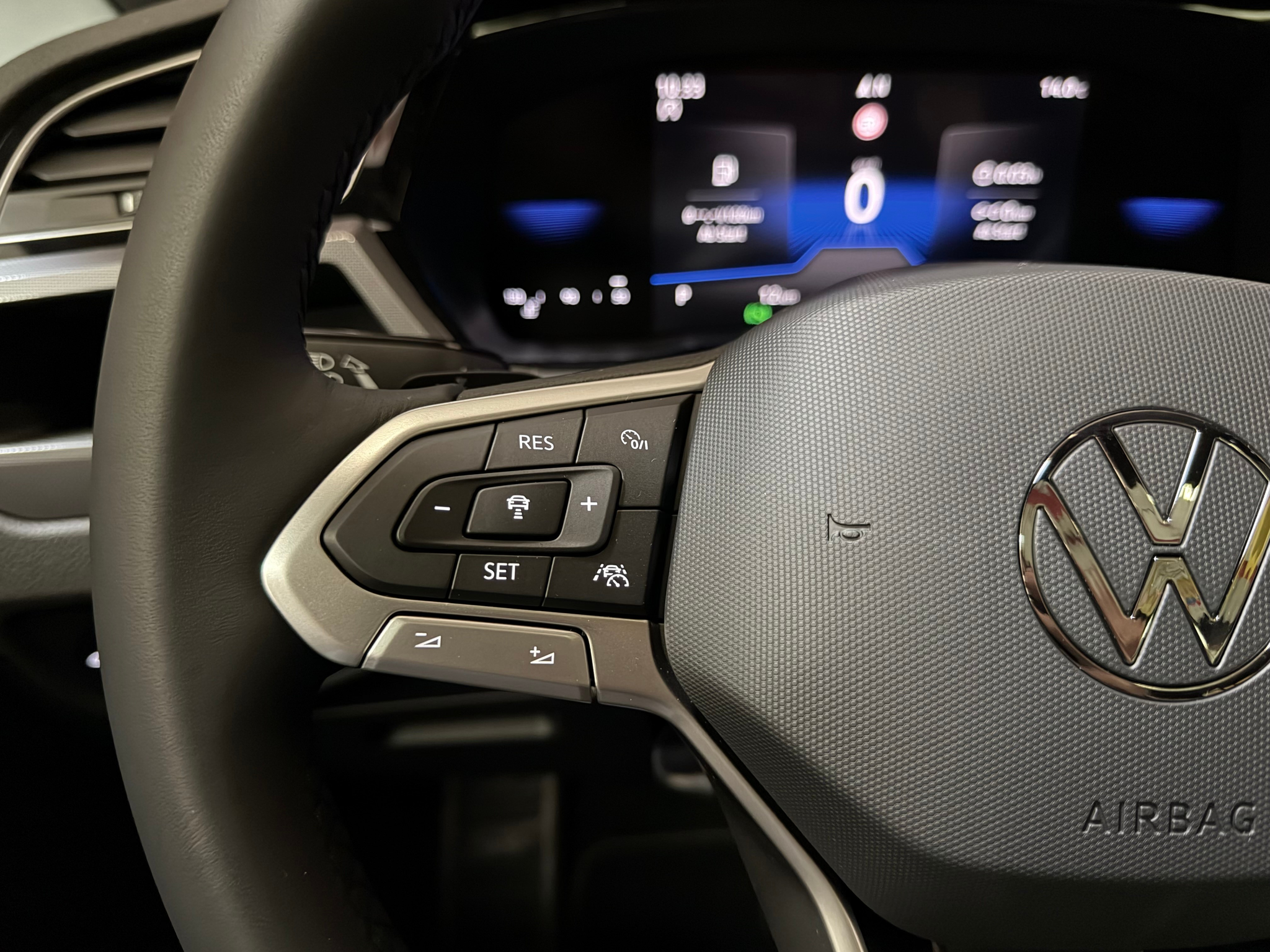 listing desktop thumbnail image 23