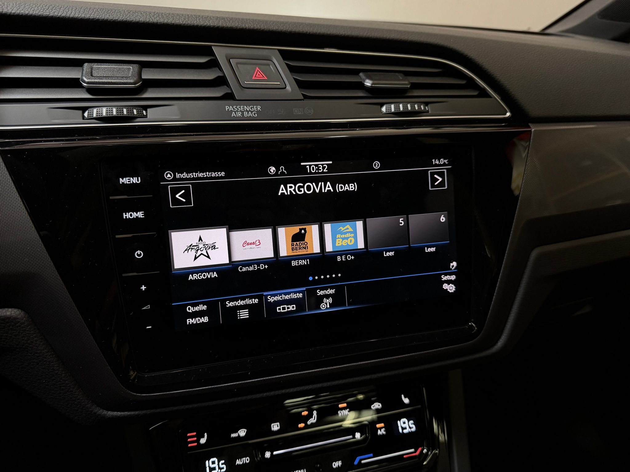 listing desktop thumbnail image 22