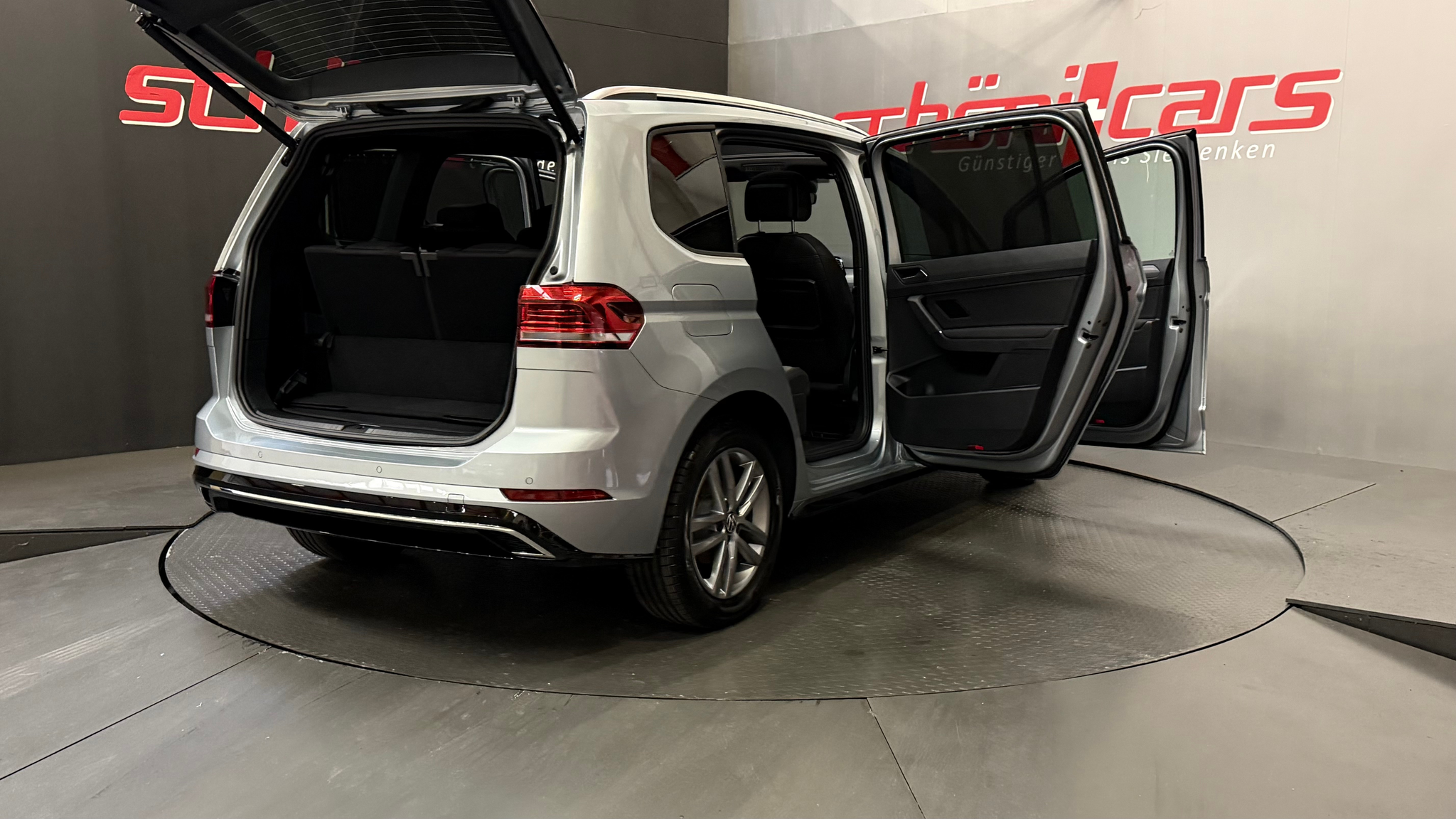 listing desktop thumbnail image 6