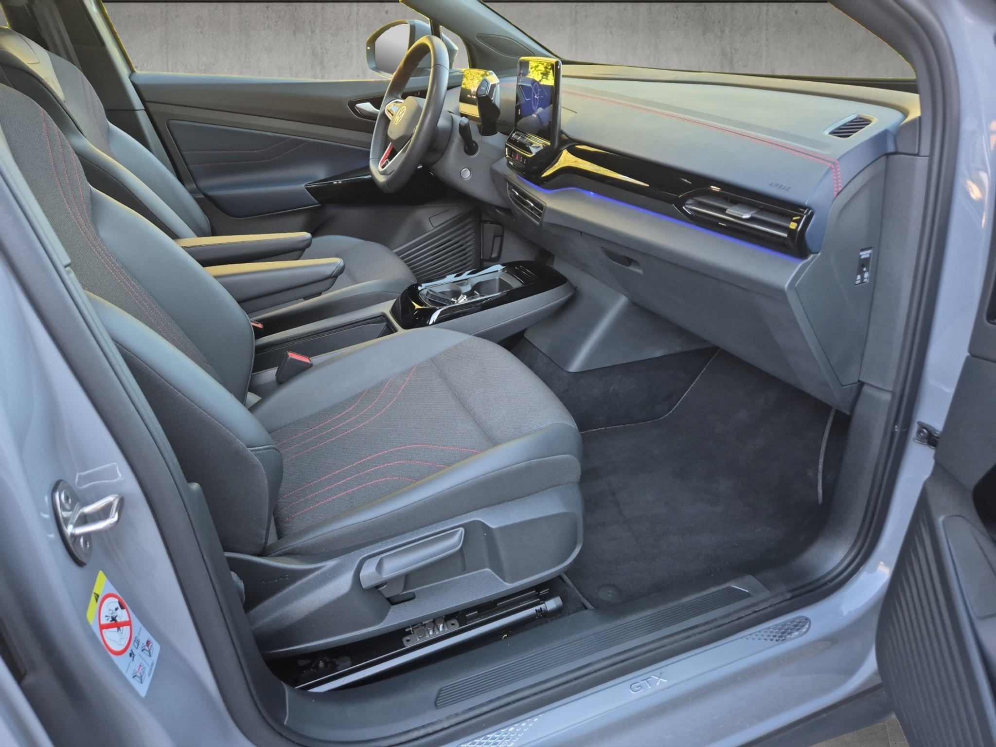 listing desktop thumbnail image 17