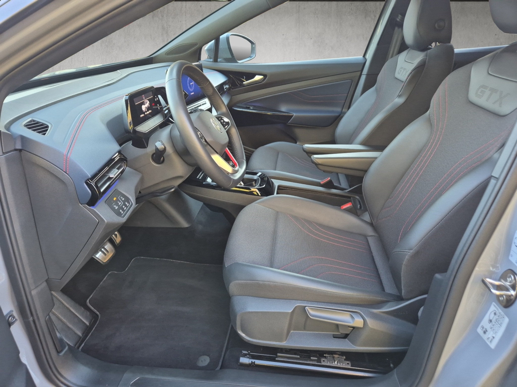 listing desktop thumbnail image 8