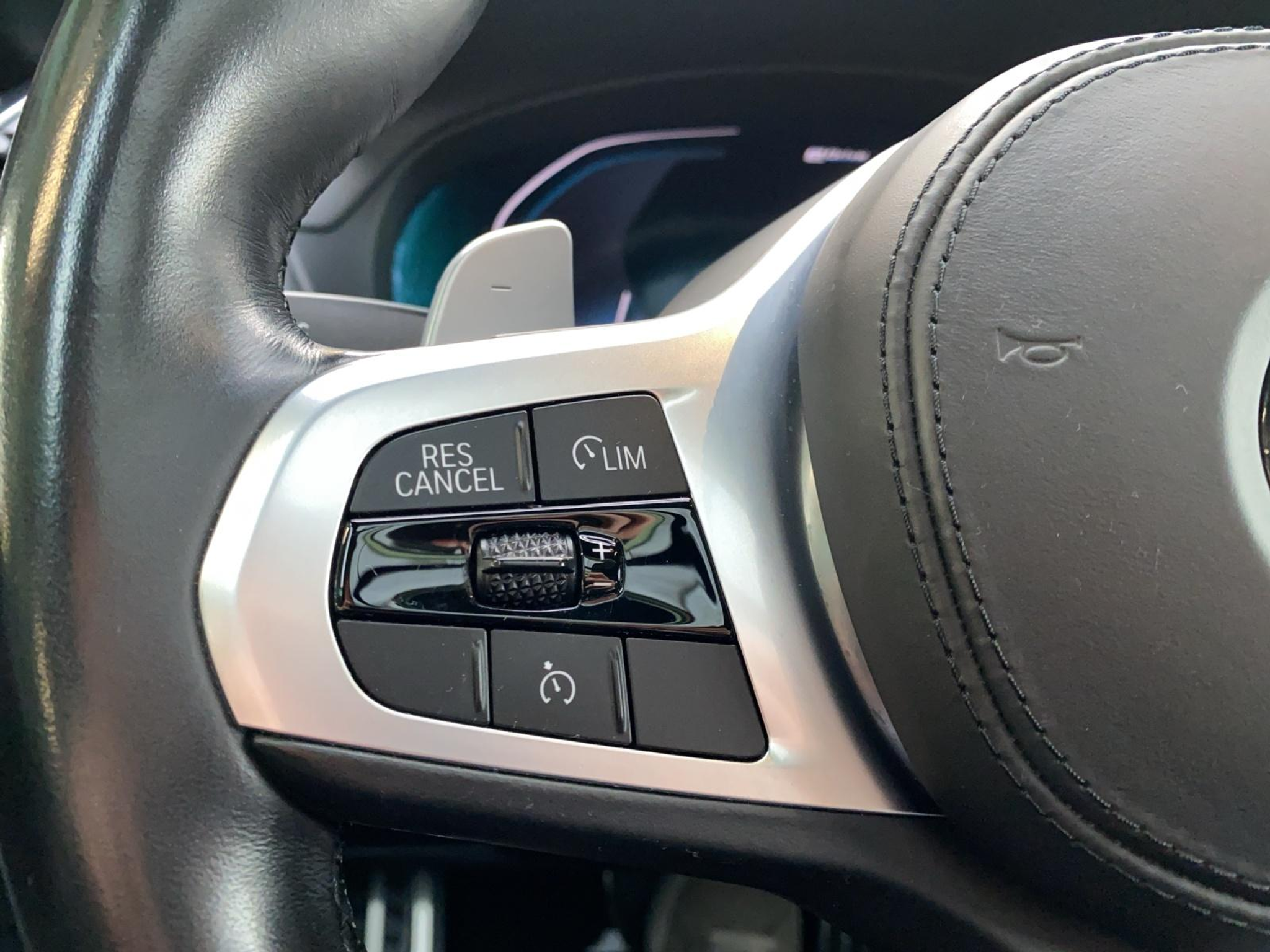 listing desktop thumbnail image 13