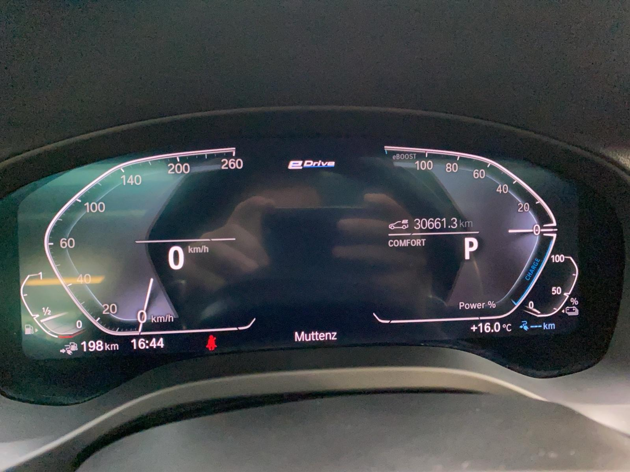 listing desktop thumbnail image 8