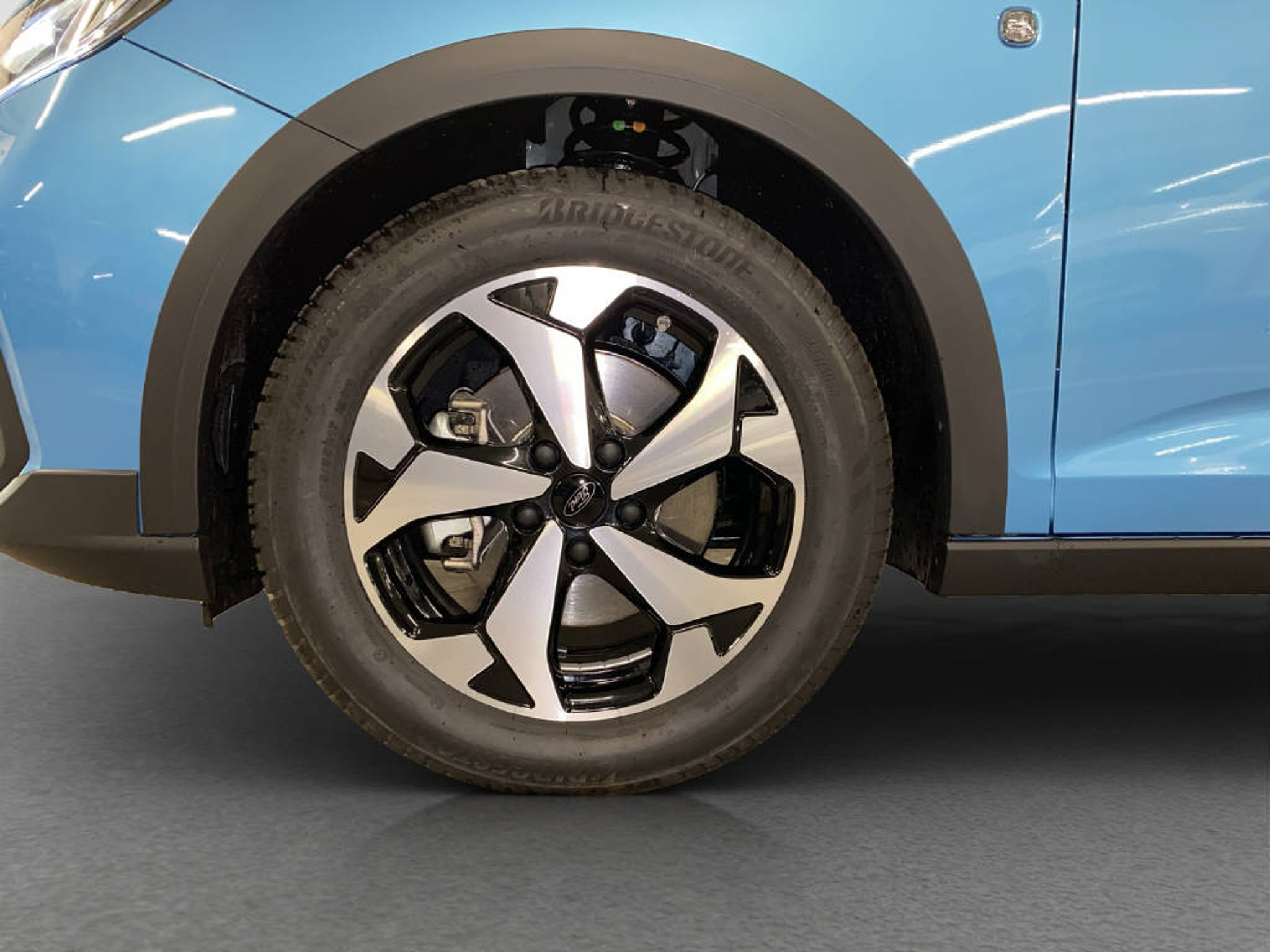 listing desktop thumbnail image 13