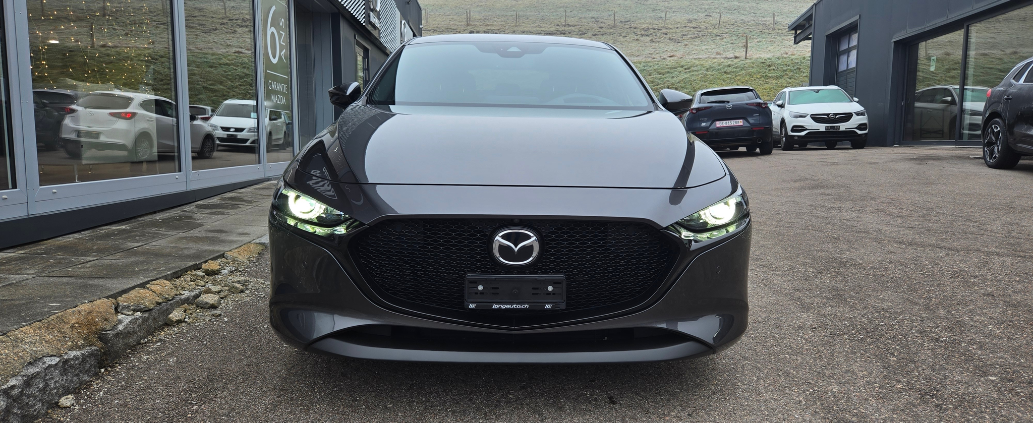 listing desktop thumbnail image 2