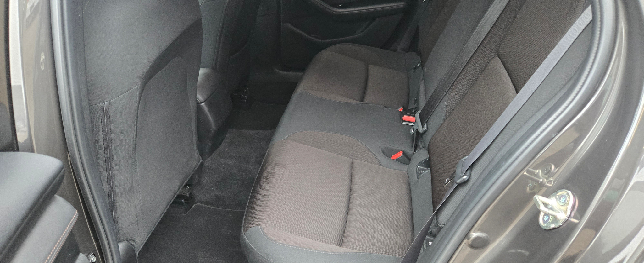 listing desktop thumbnail image 8