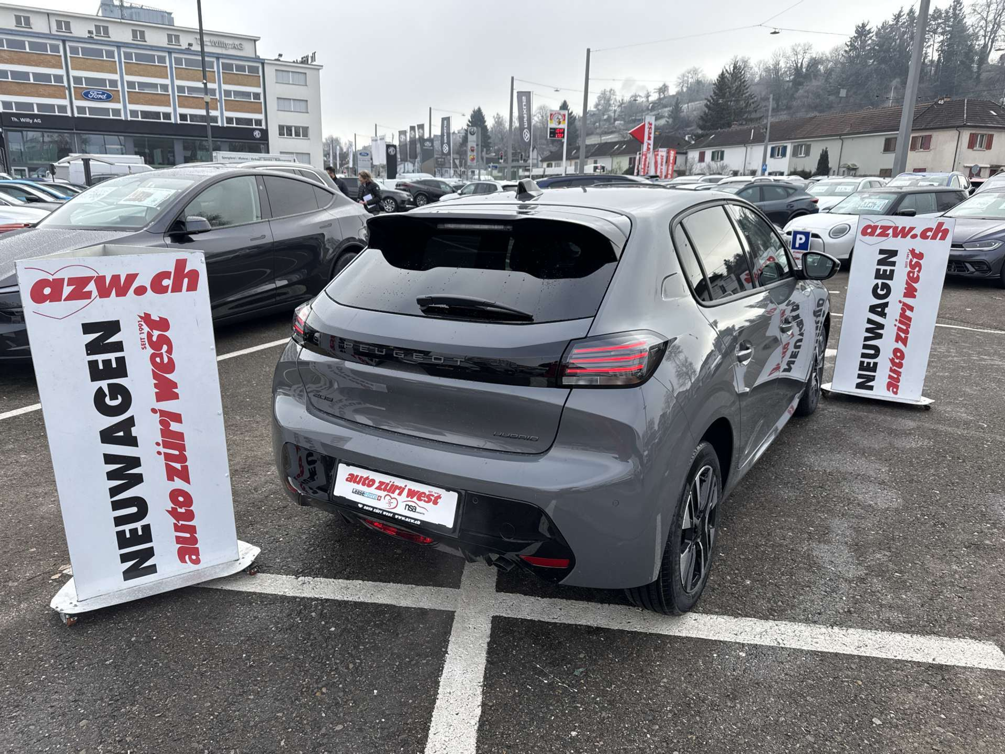 listing desktop thumbnail image 2