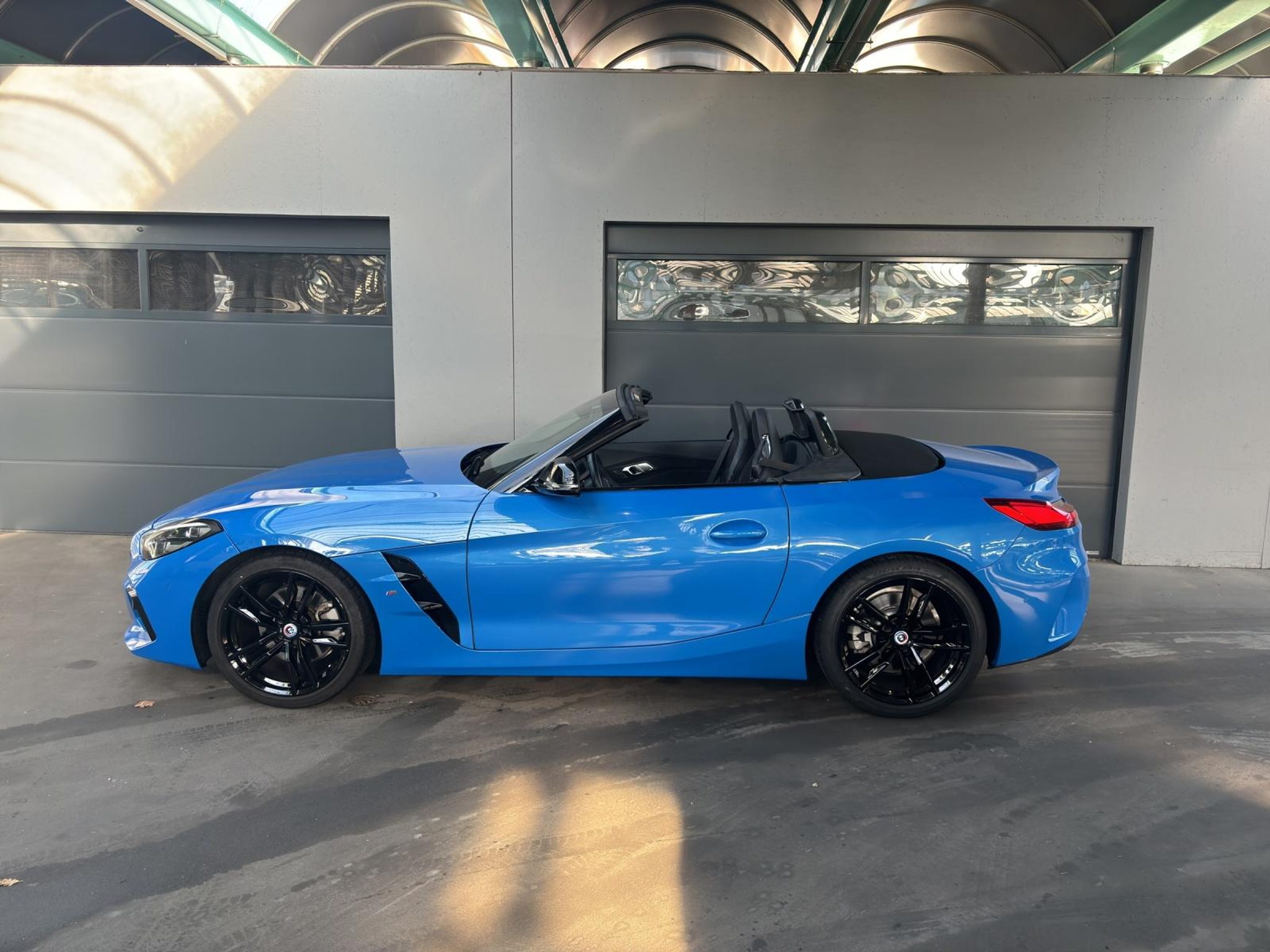 listing desktop thumbnail image 22