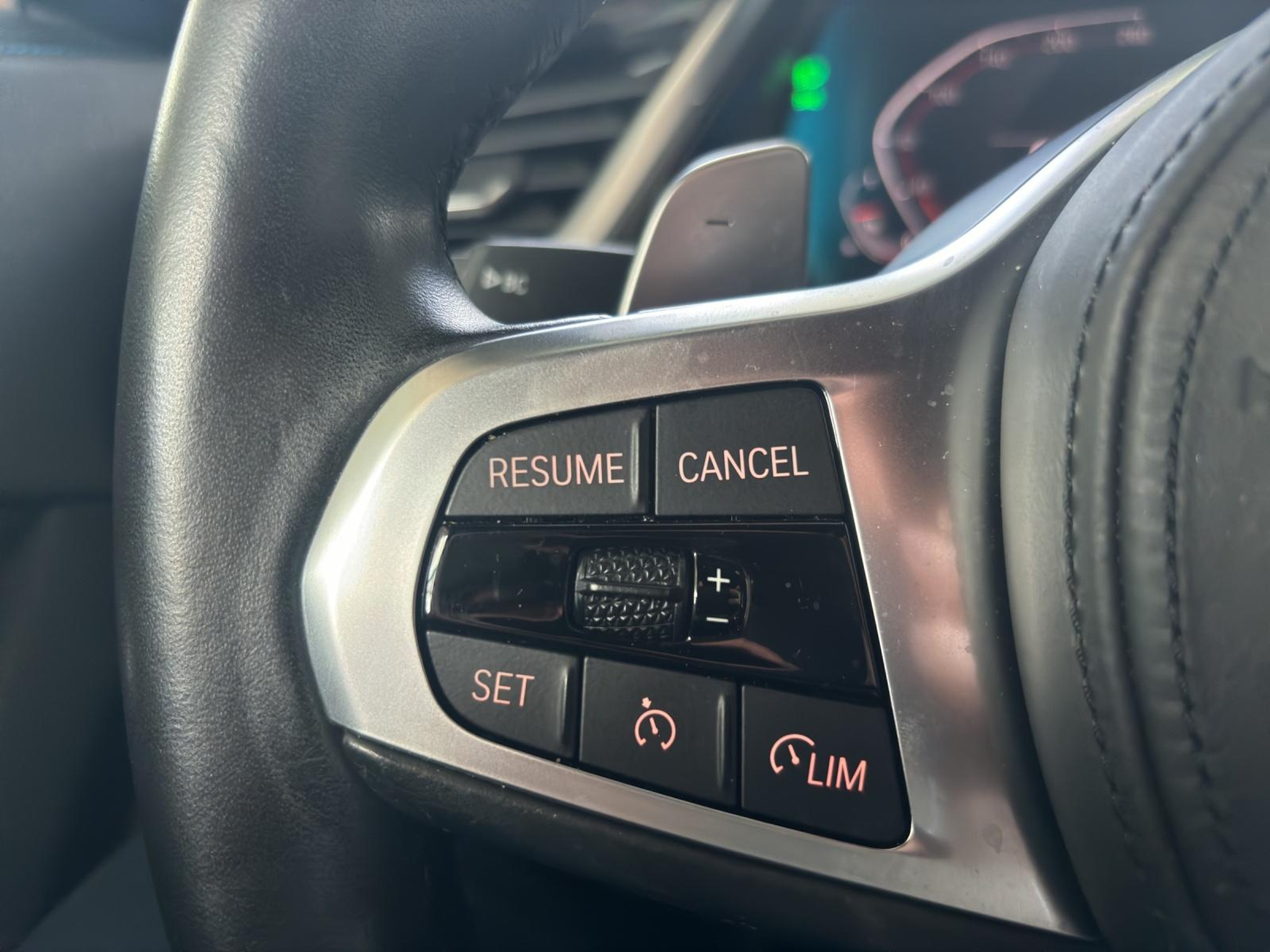 listing desktop thumbnail image 16