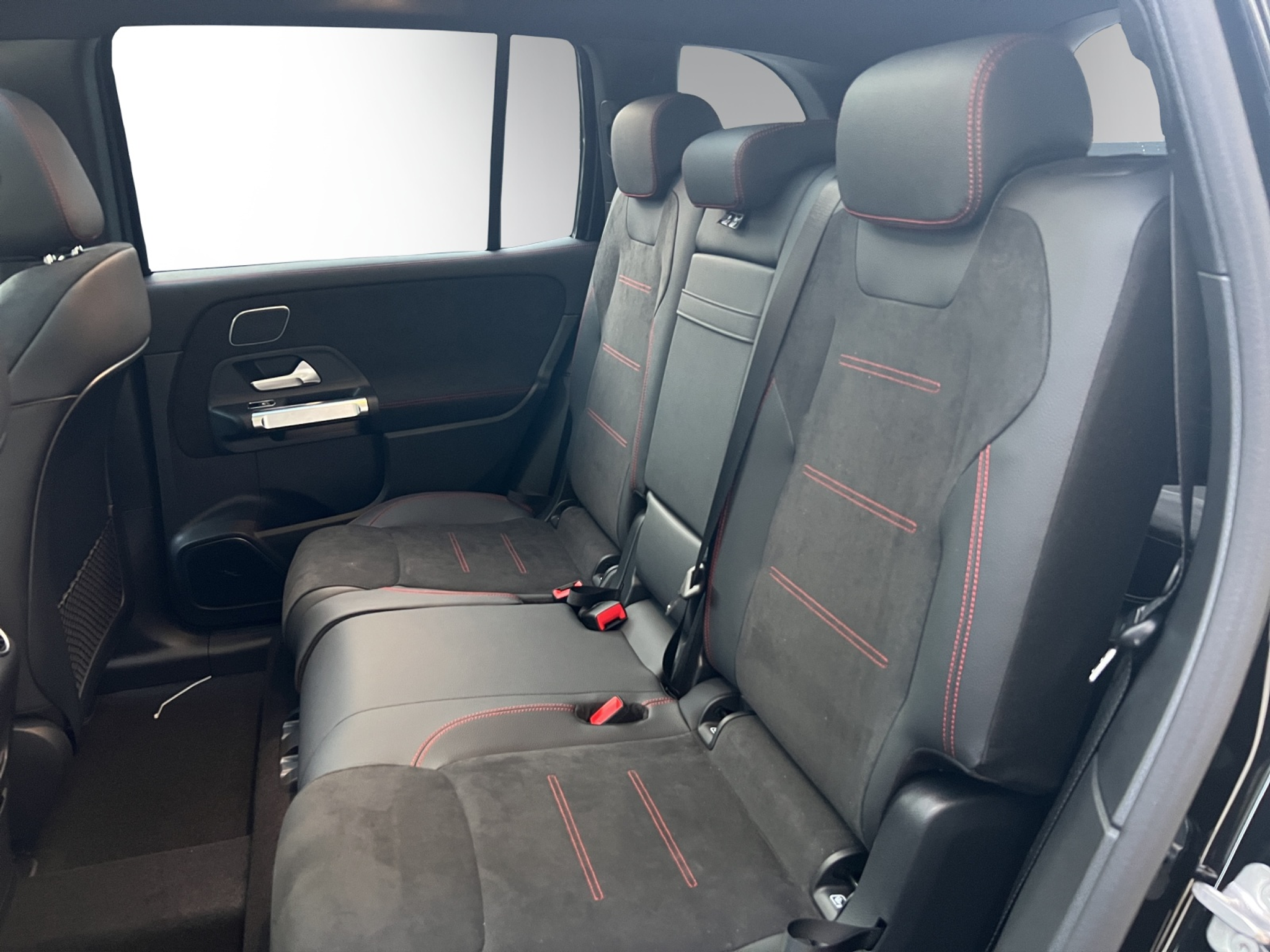 listing desktop thumbnail image 12