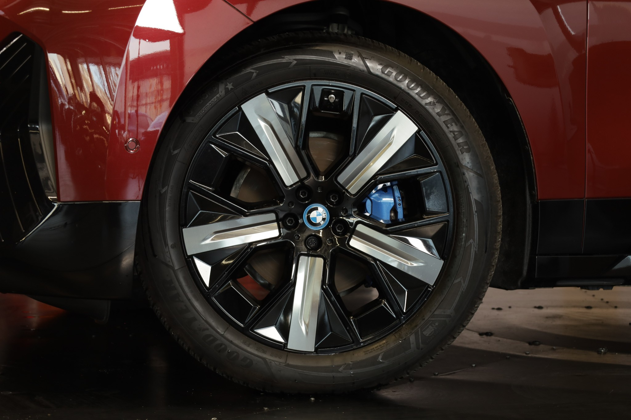 listing desktop thumbnail image 6