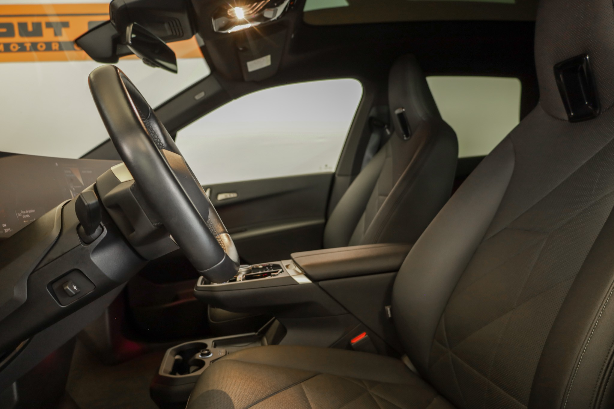 listing desktop thumbnail image 23