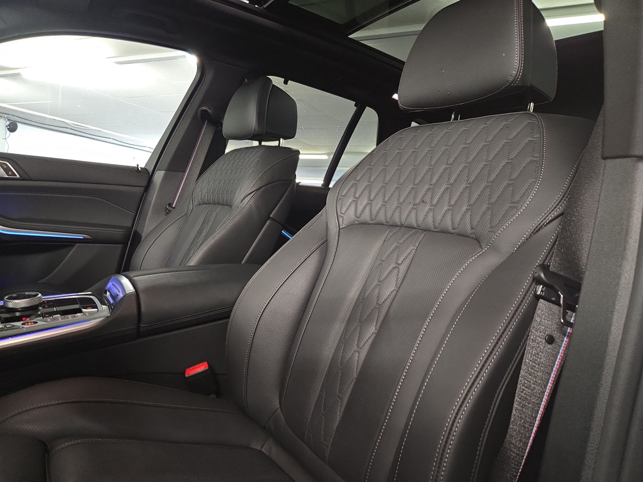 listing desktop thumbnail image 9