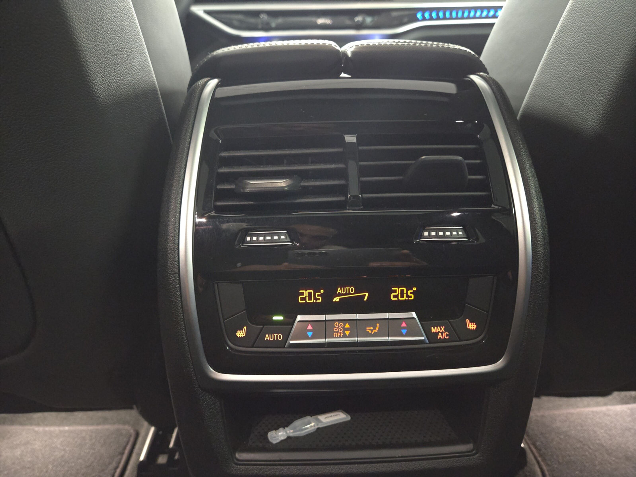 listing desktop thumbnail image 17