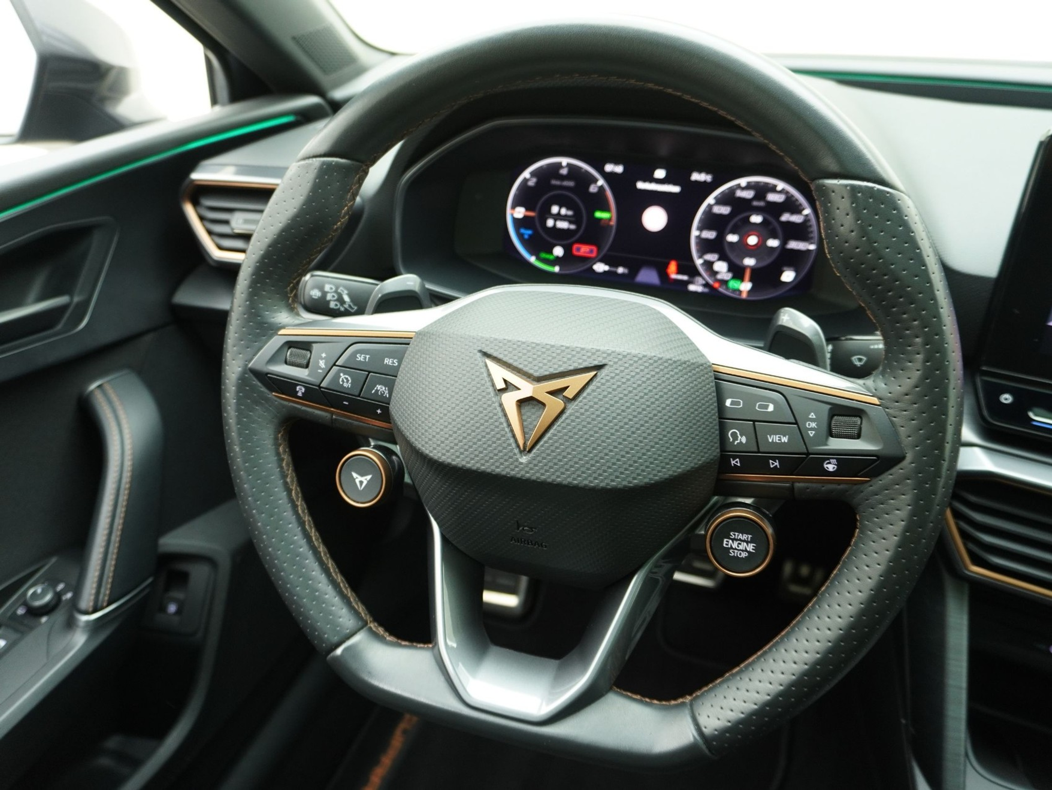 listing desktop thumbnail image 9