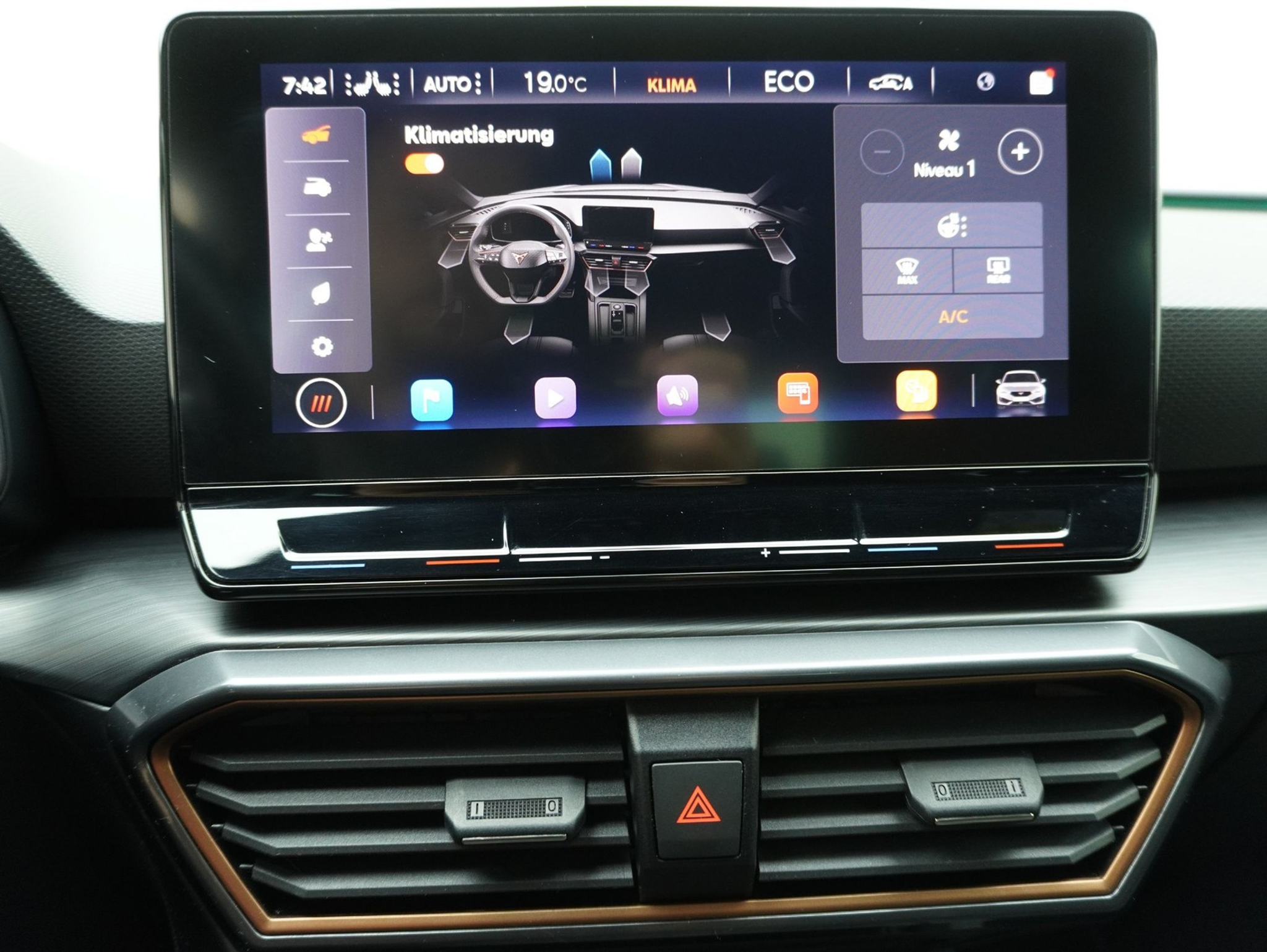 listing desktop thumbnail image 16