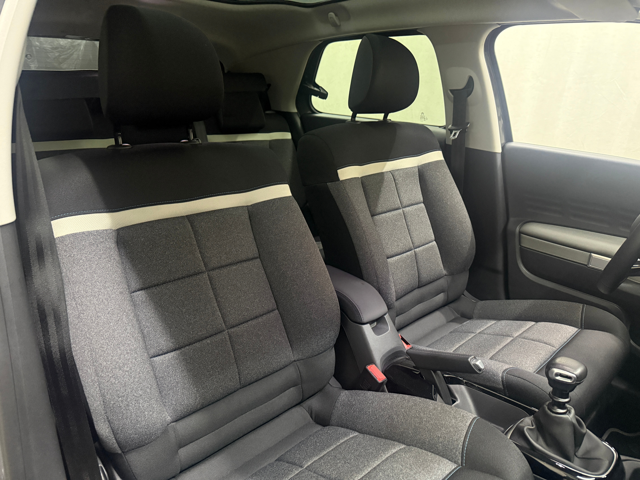 listing desktop thumbnail image 15