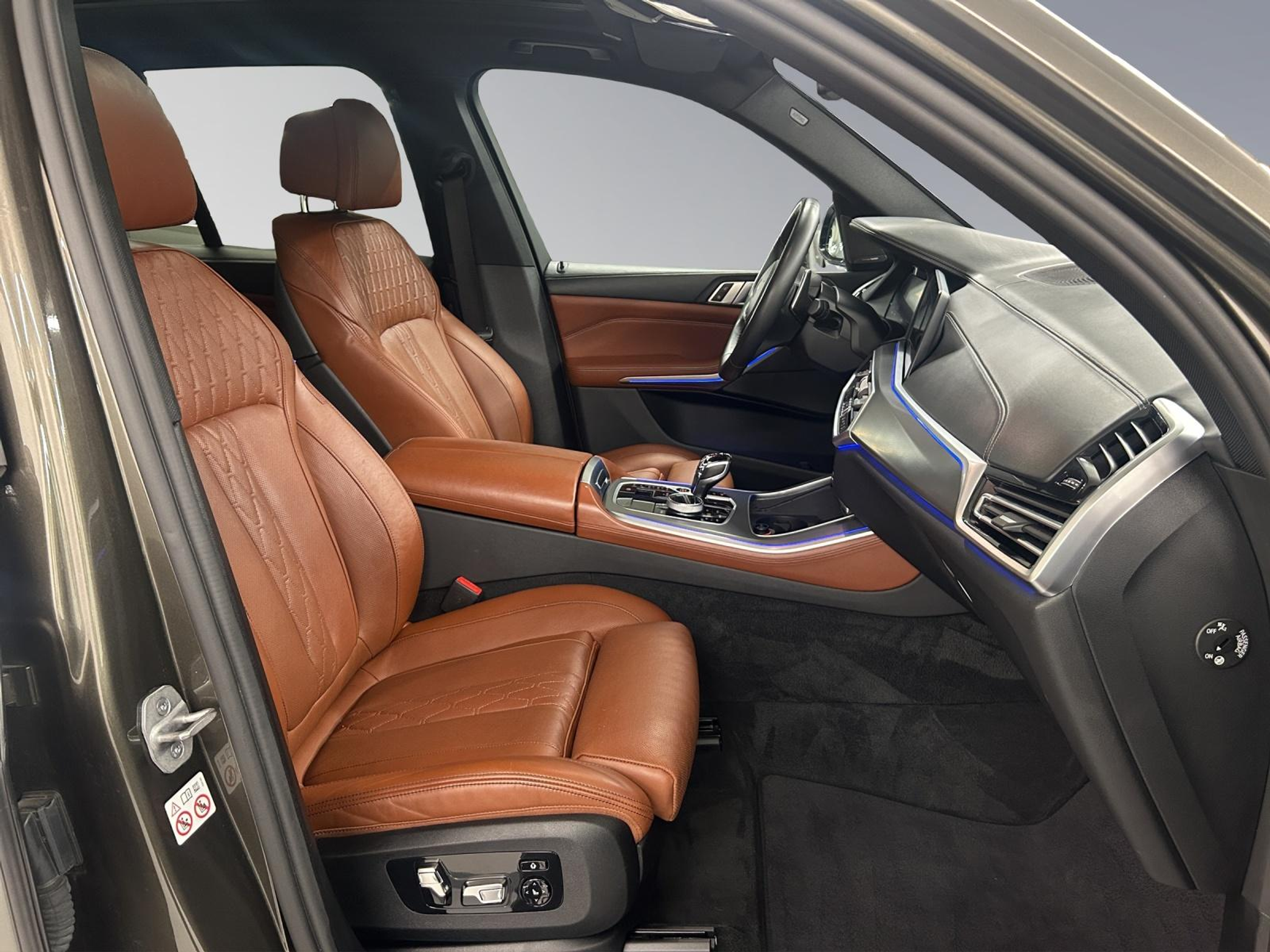 listing desktop thumbnail image 14