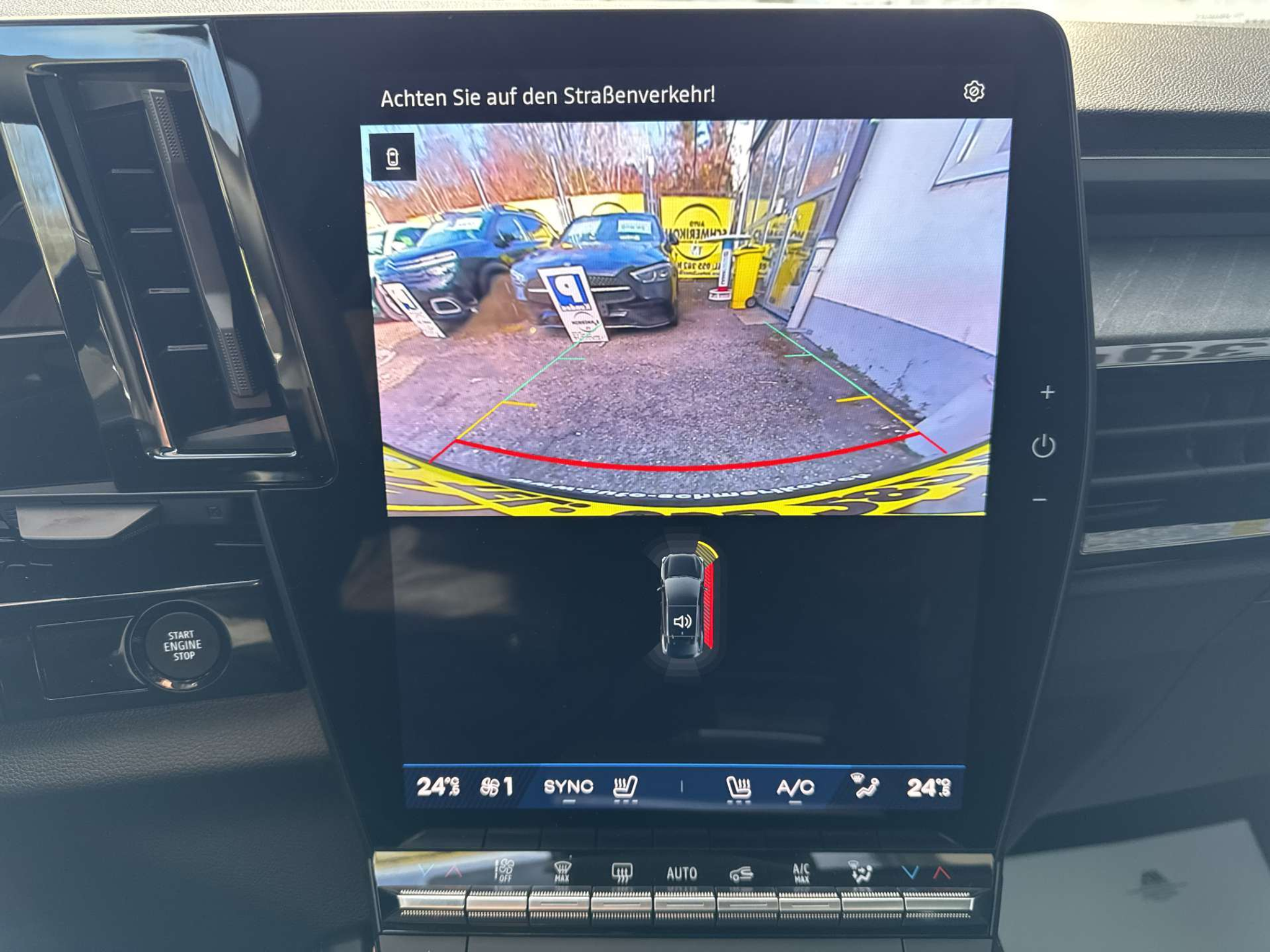 listing desktop thumbnail image 10