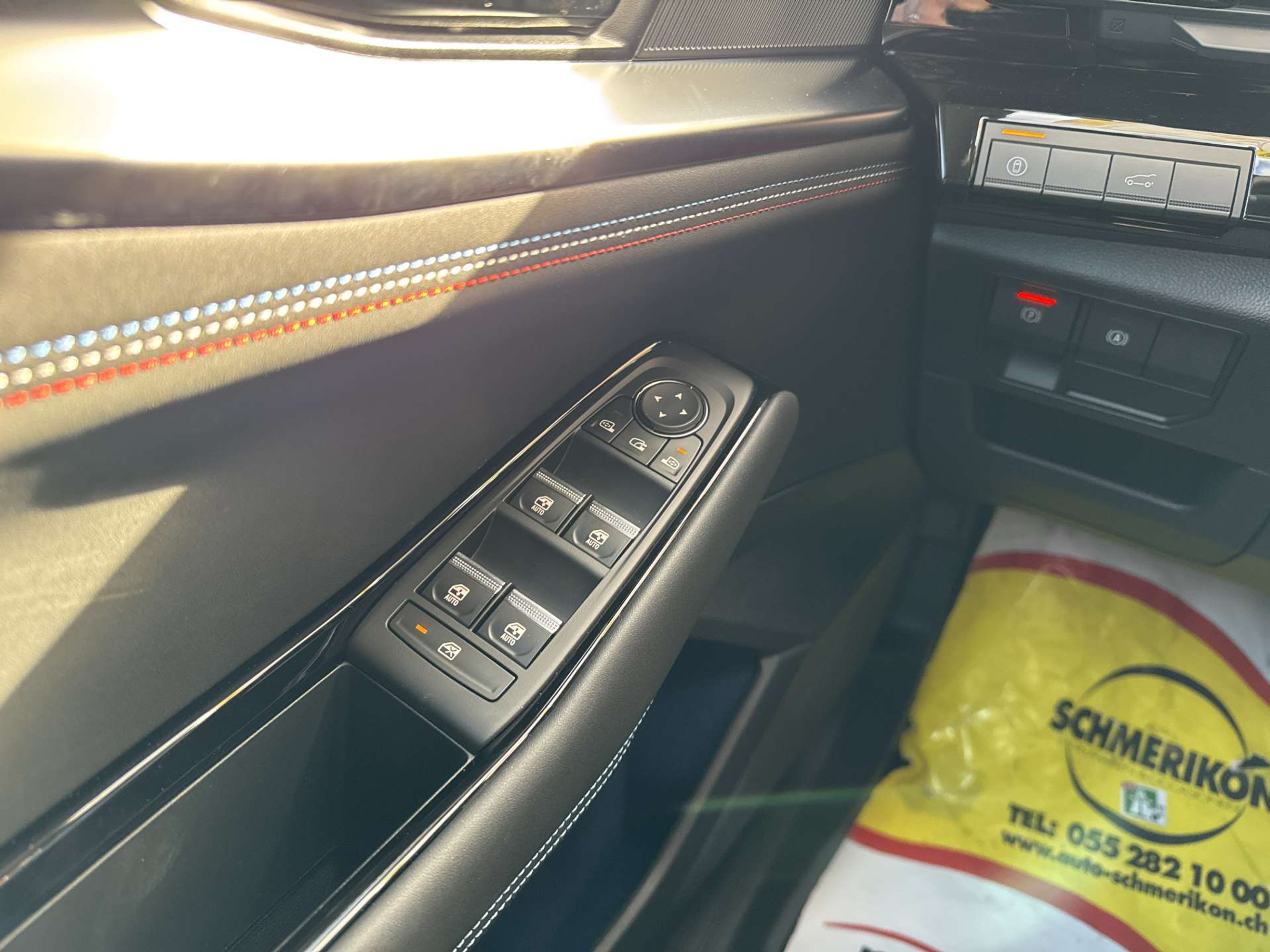 listing desktop thumbnail image 15