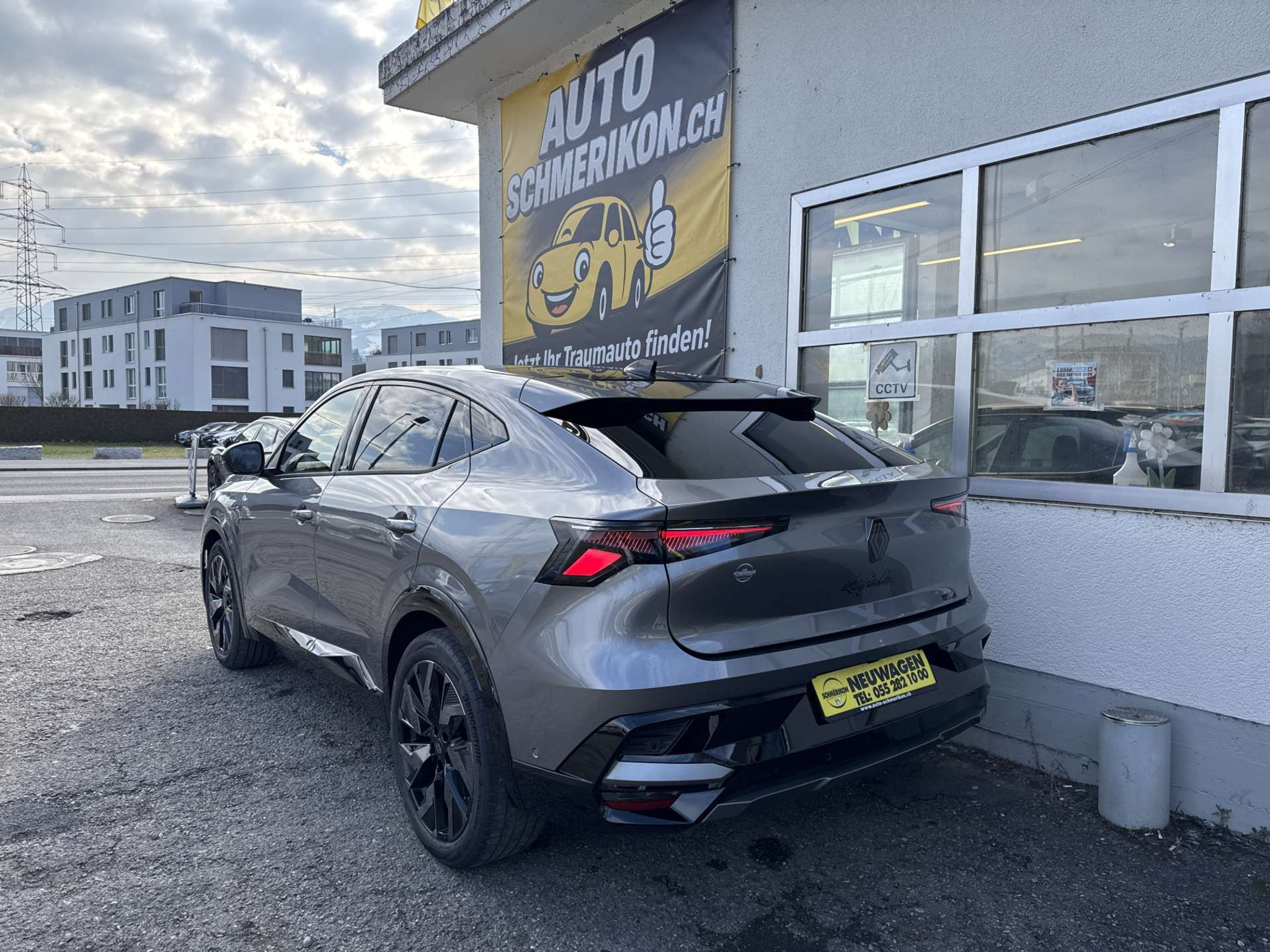 listing desktop thumbnail image 2