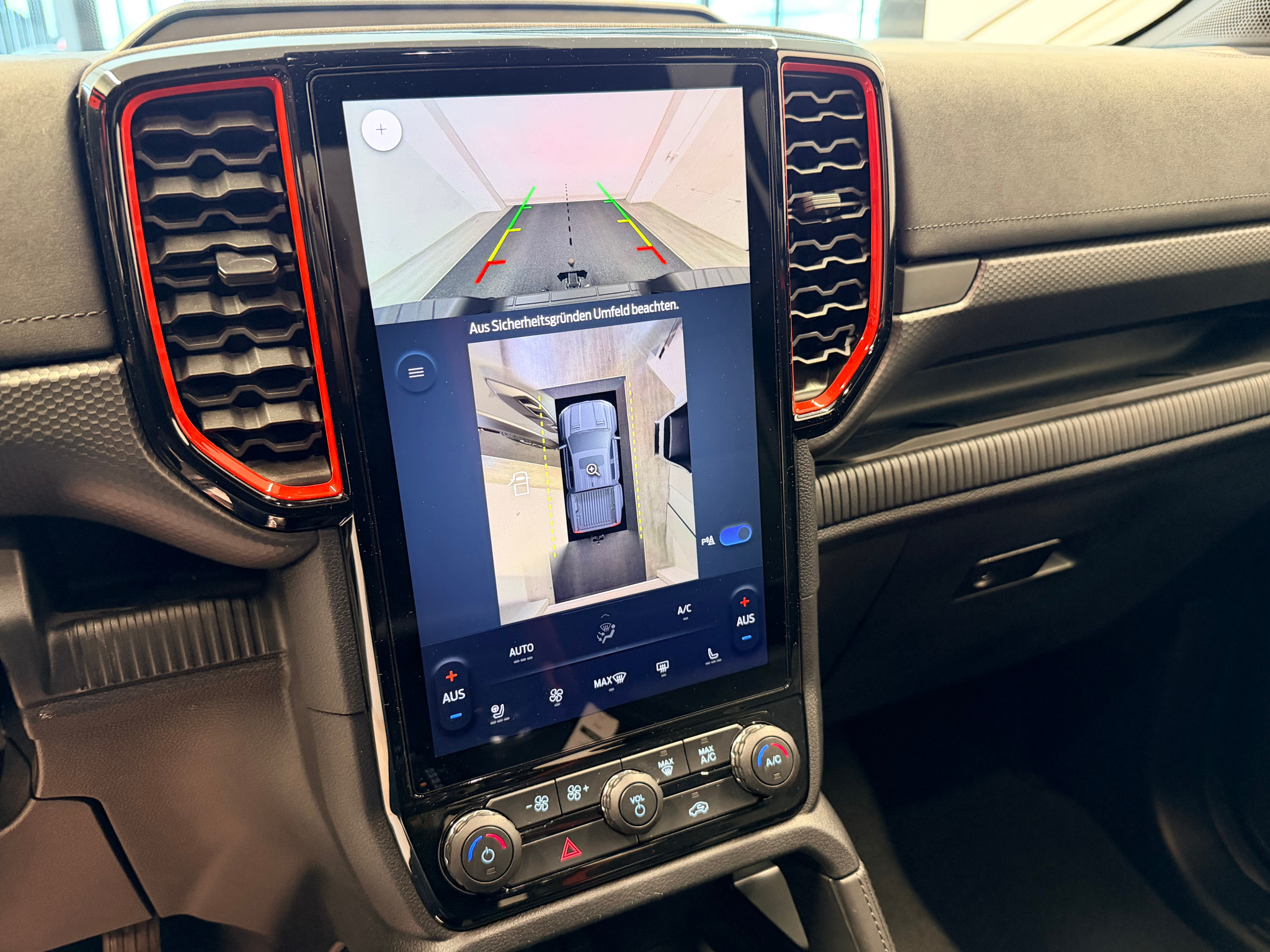 listing desktop thumbnail image 17