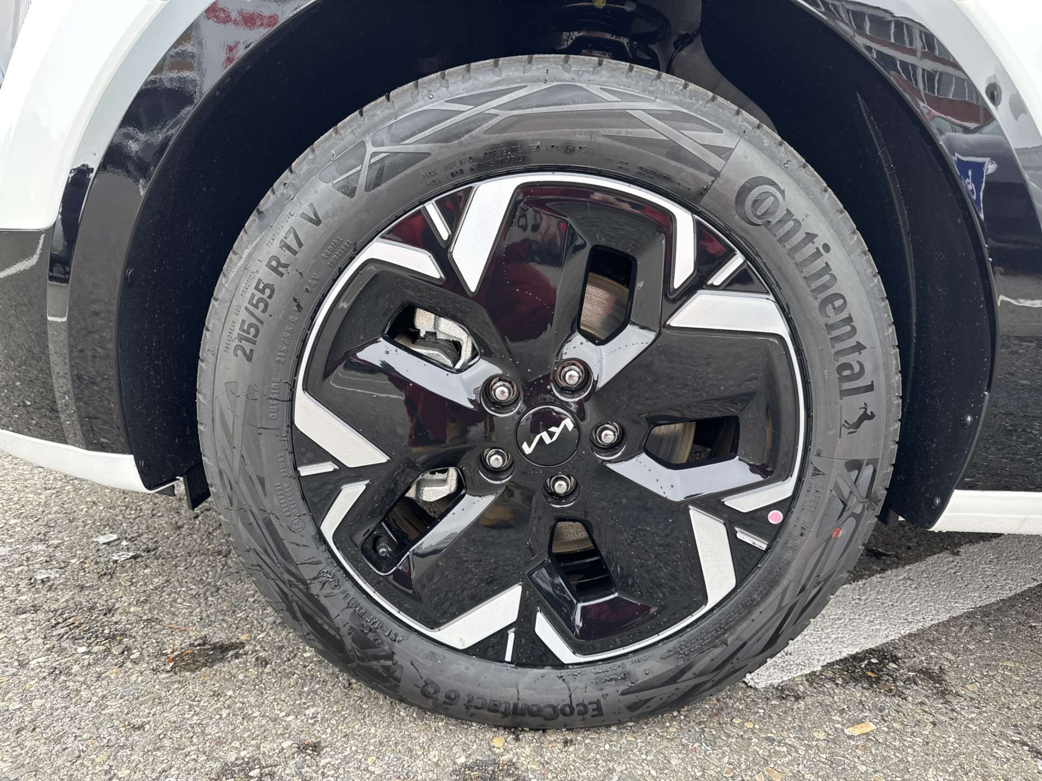 listing desktop thumbnail image 8