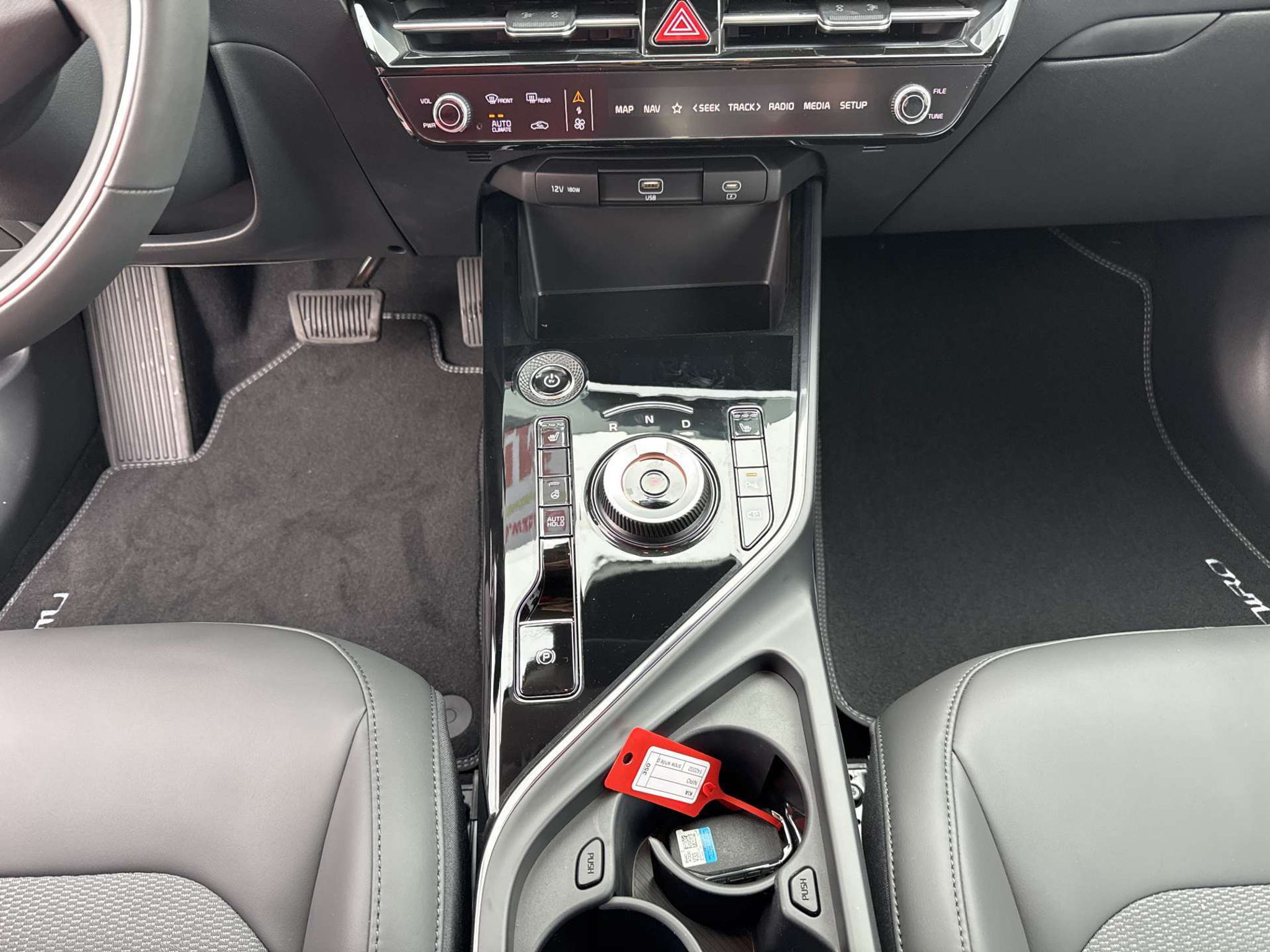 listing desktop thumbnail image 11