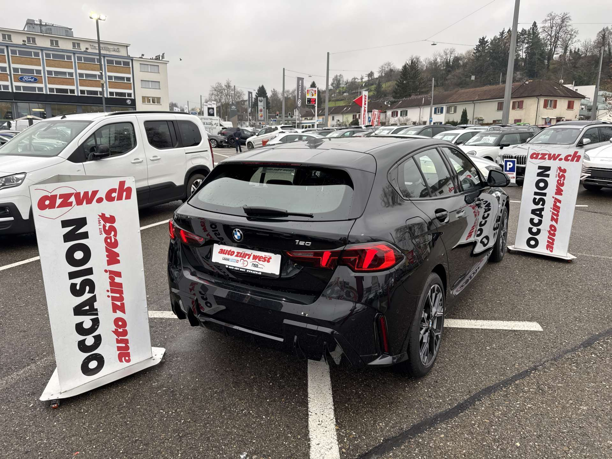 listing desktop thumbnail image 2