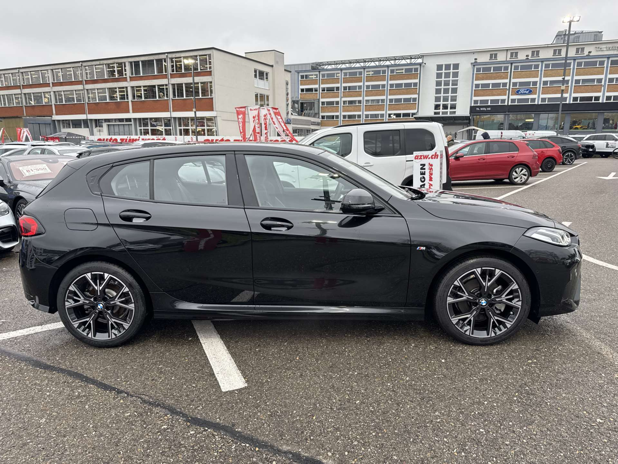 listing desktop thumbnail image 10