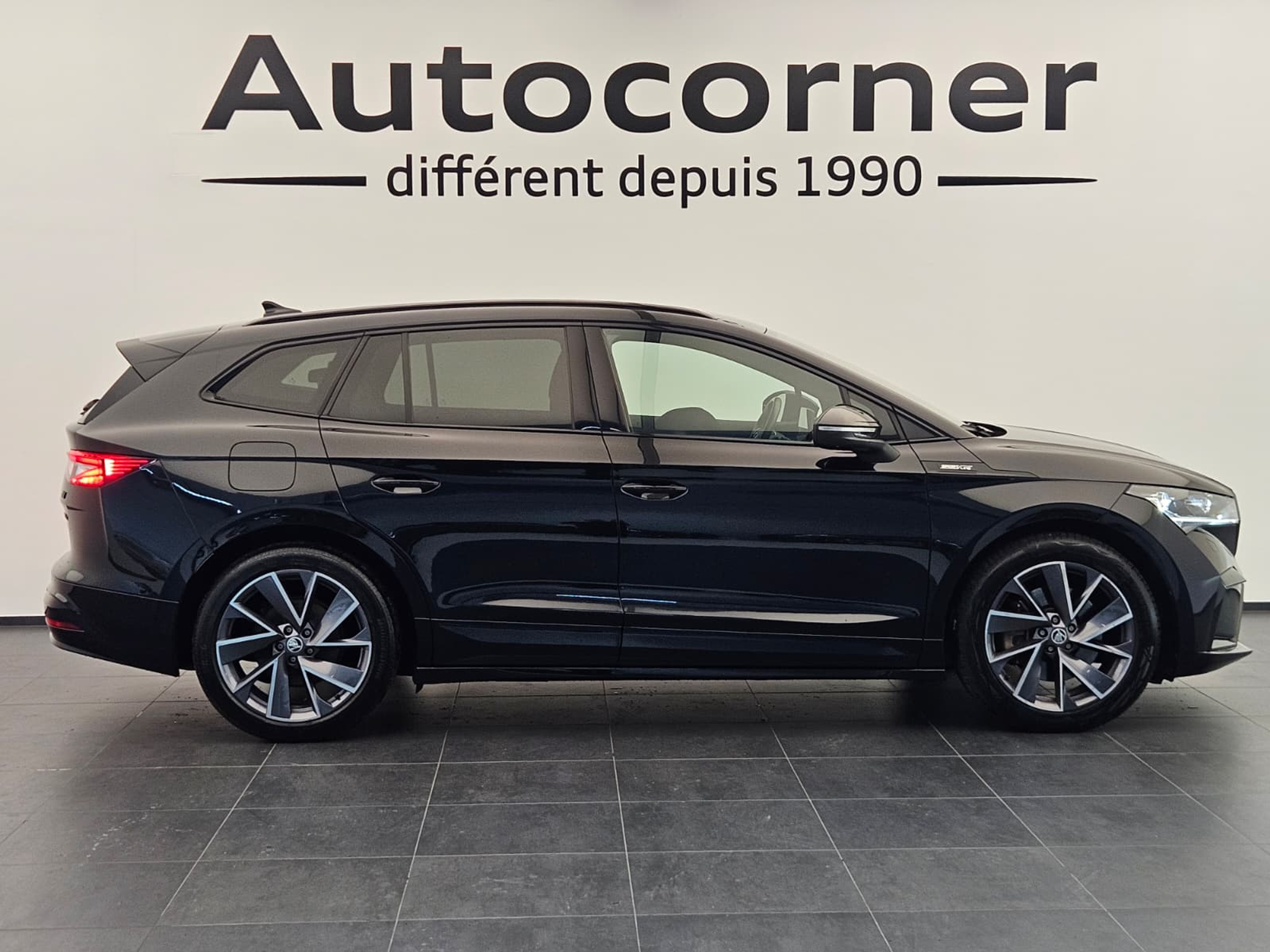 listing desktop thumbnail image 6