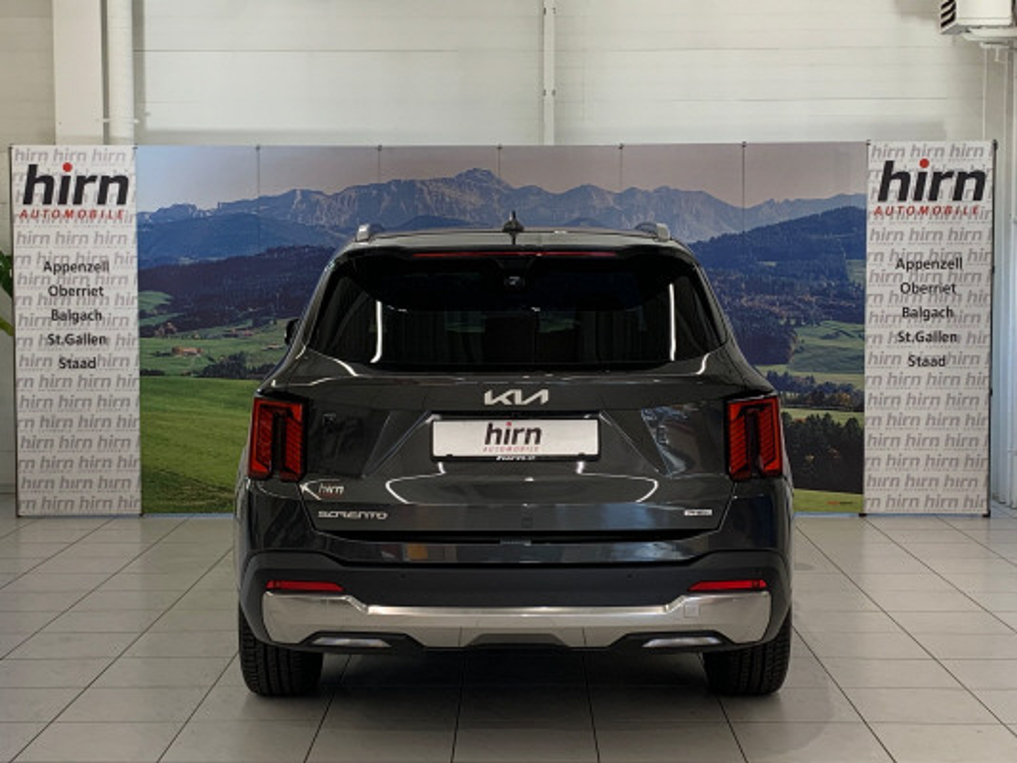 listing desktop thumbnail image 3