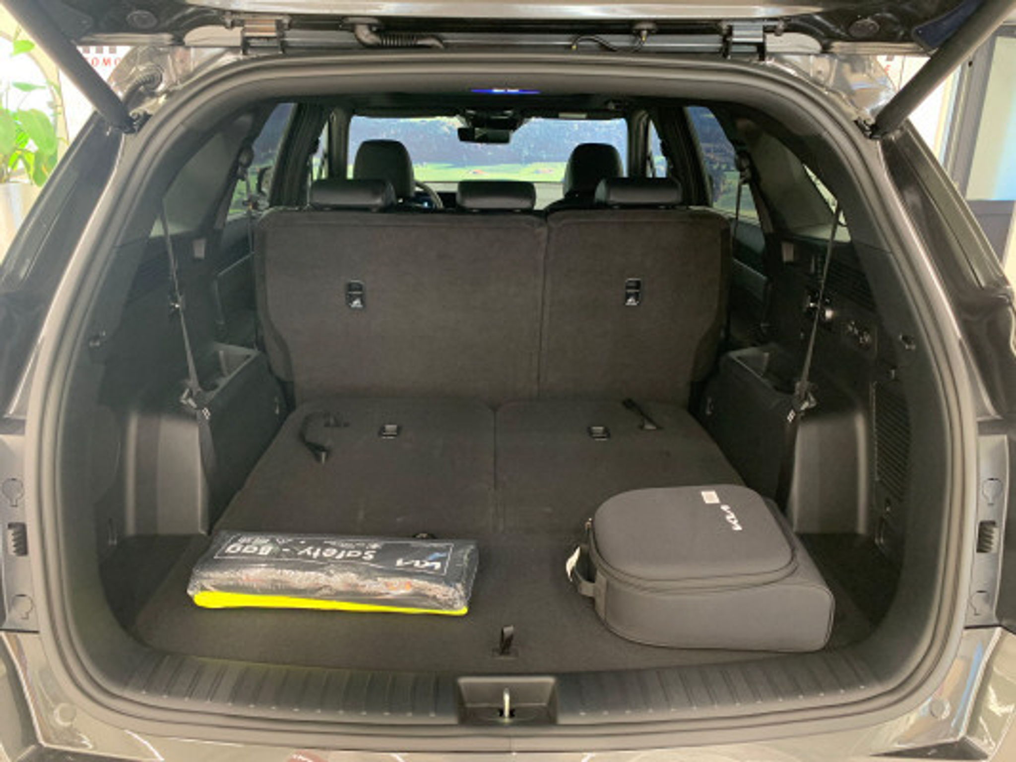 listing desktop thumbnail image 10