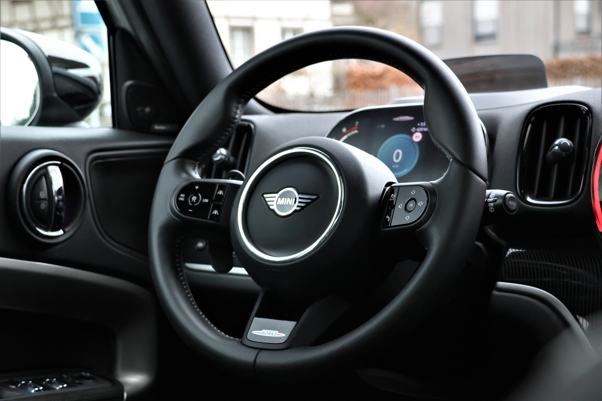 listing desktop thumbnail image 14